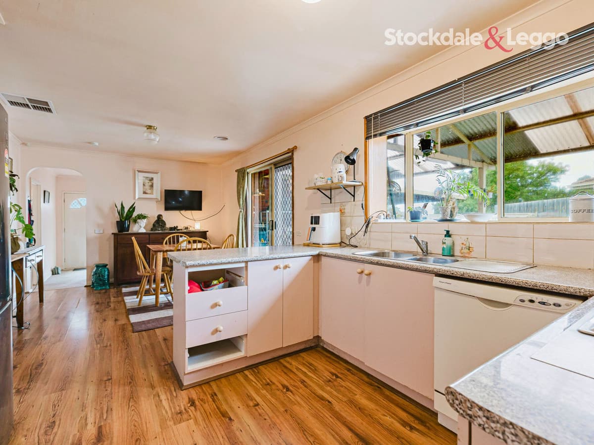 50 Underbank Boulevard, BACCHUS MARSH VIC 3340, Bacchus Marsh - Thumbnail 4