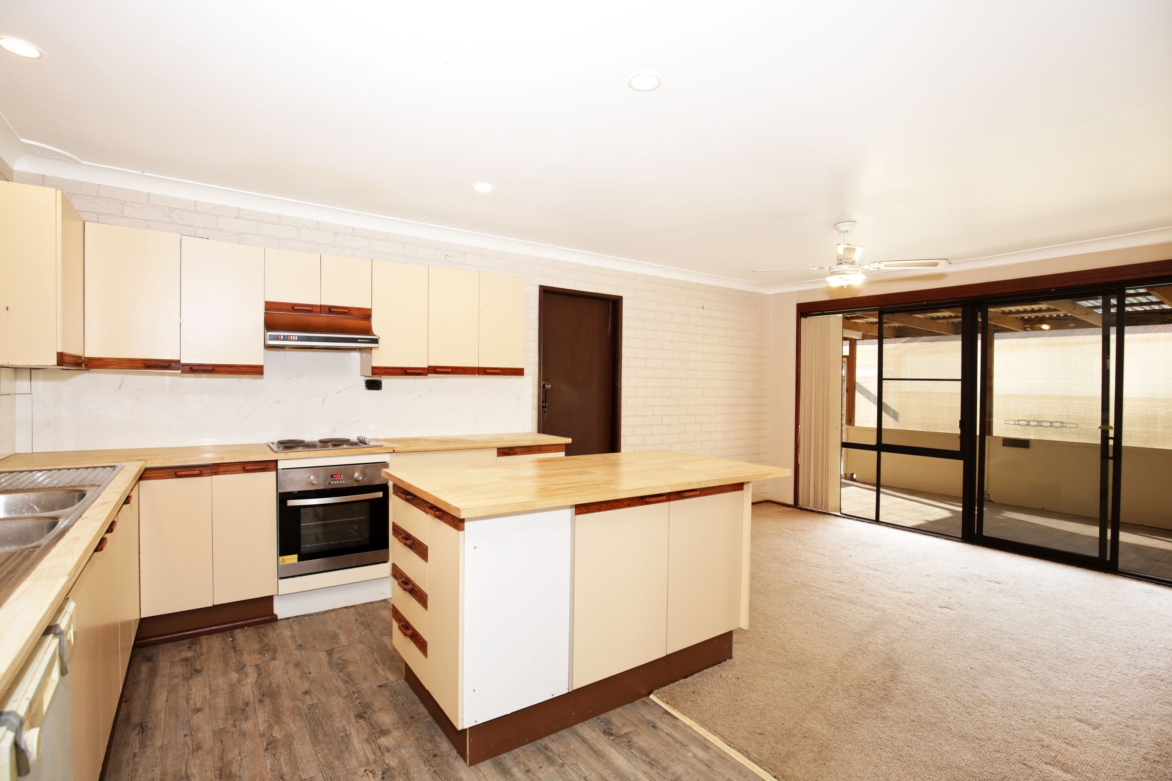 21 Crawford Drive, North Nowra - Thumbnail 2