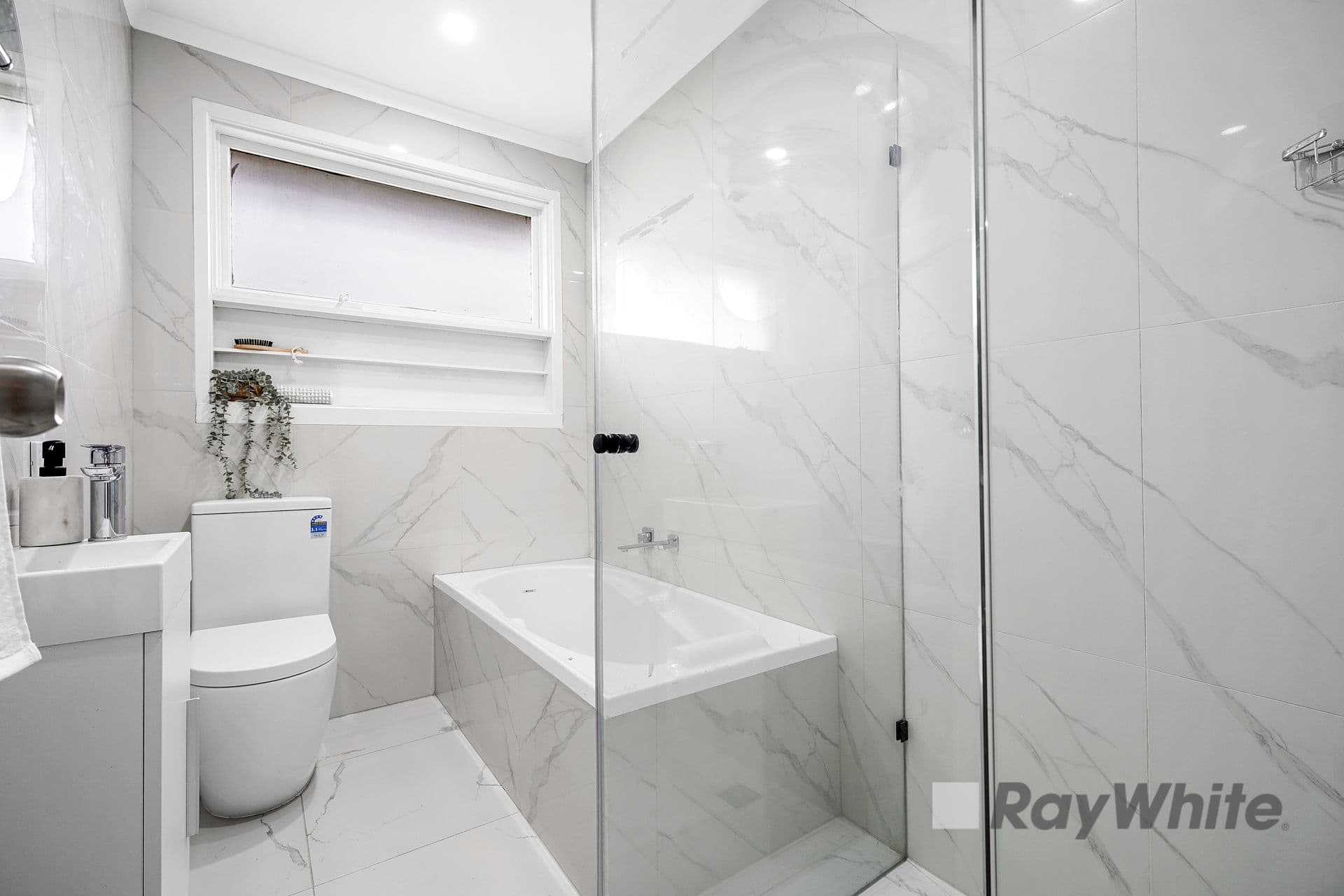 52 Laemmle Street, Dandenong North VIC 3175, Dandenong North - Thumbnail 7