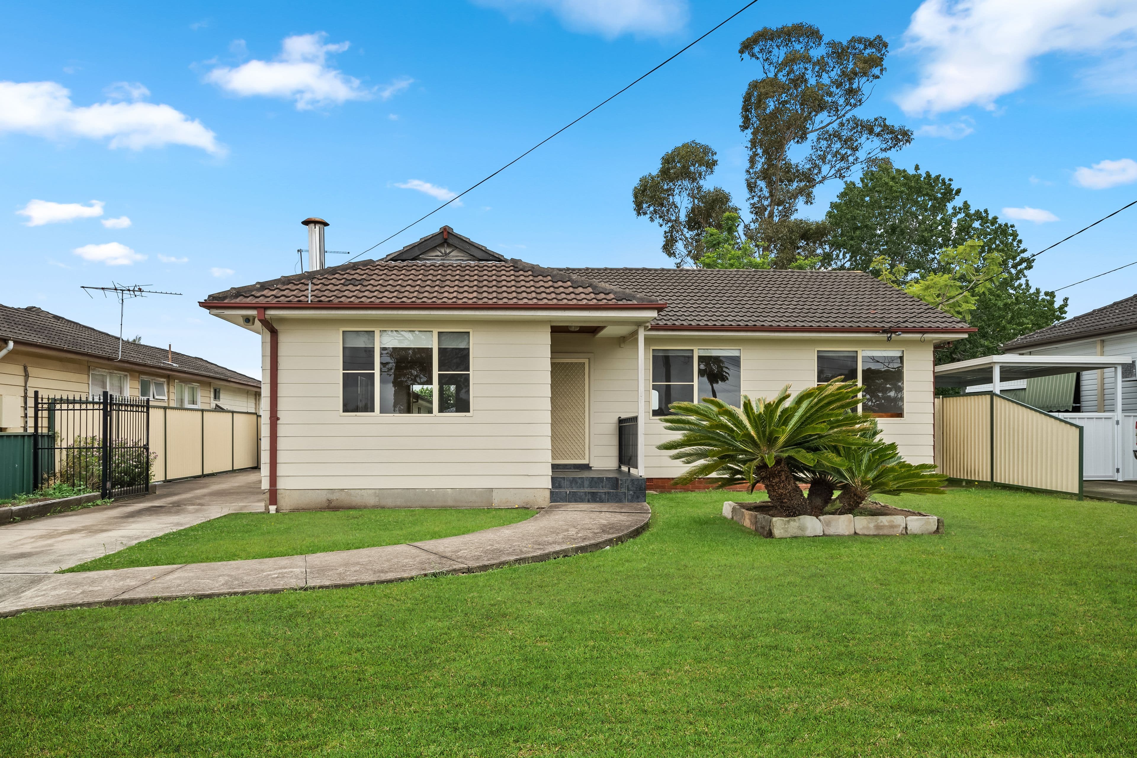 11 Flinders Street, Fairfield West NSW 2165, Fairfield West - Image 1