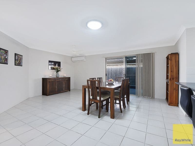 20 Cambrian Crescent, Wheelers Hill, Wheelers Hill - Thumbnail 5
