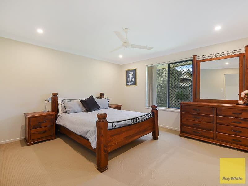 20 Cambrian Crescent, Wheelers Hill, Wheelers Hill - Thumbnail 7