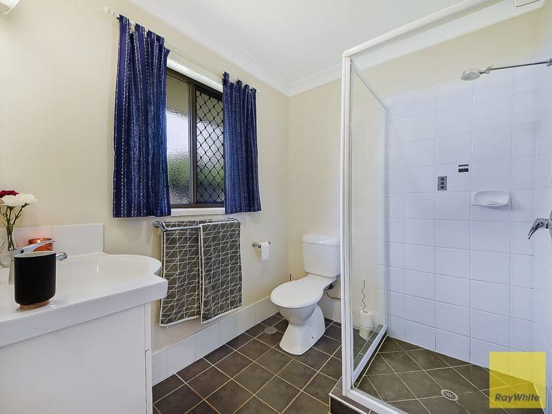 20 Cambrian Crescent, Wheelers Hill, Wheelers Hill - Thumbnail 8