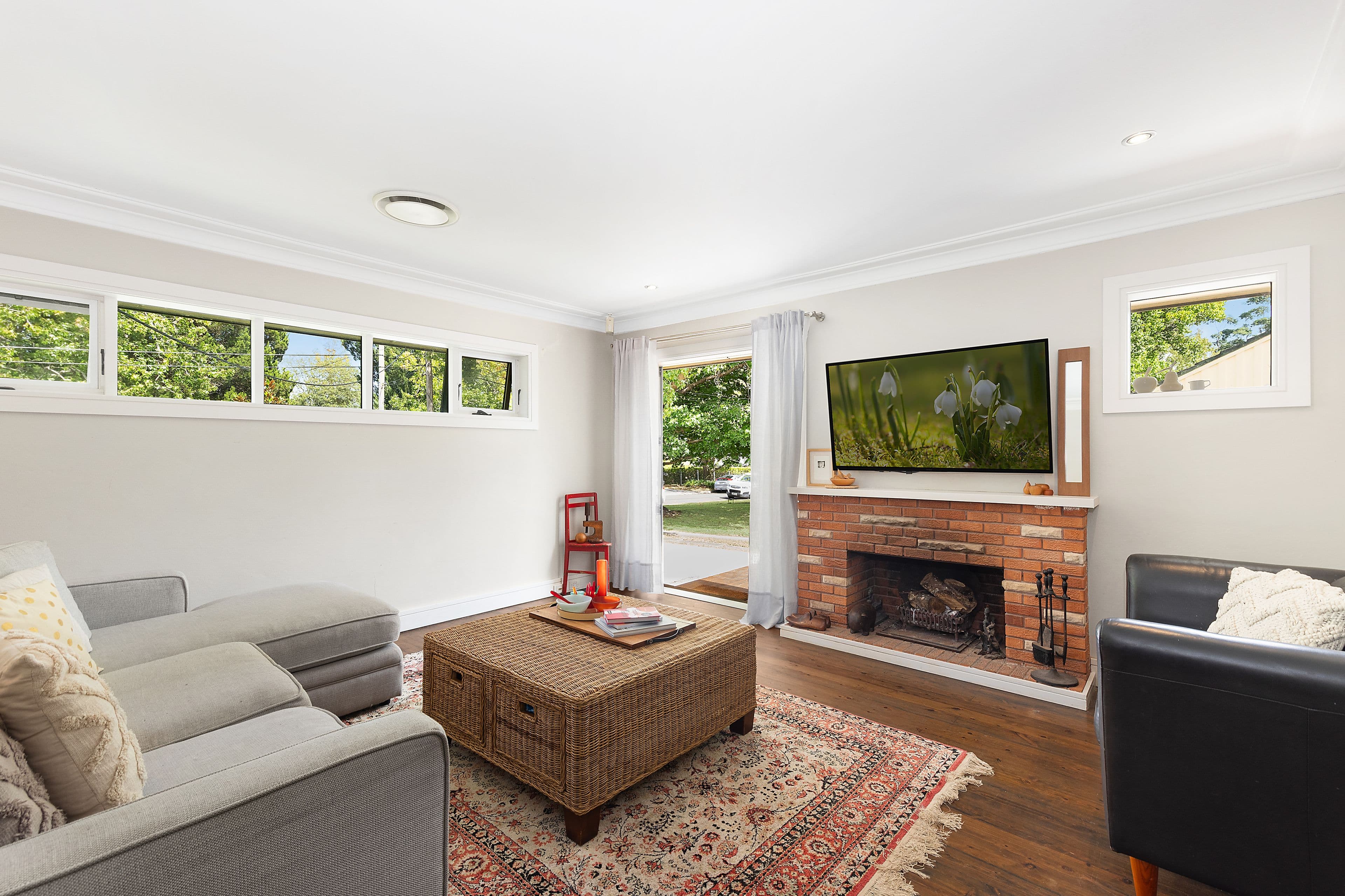 8 Eden Avenue, Turramurra NSW 2074, South Turramurra - Thumbnail 3