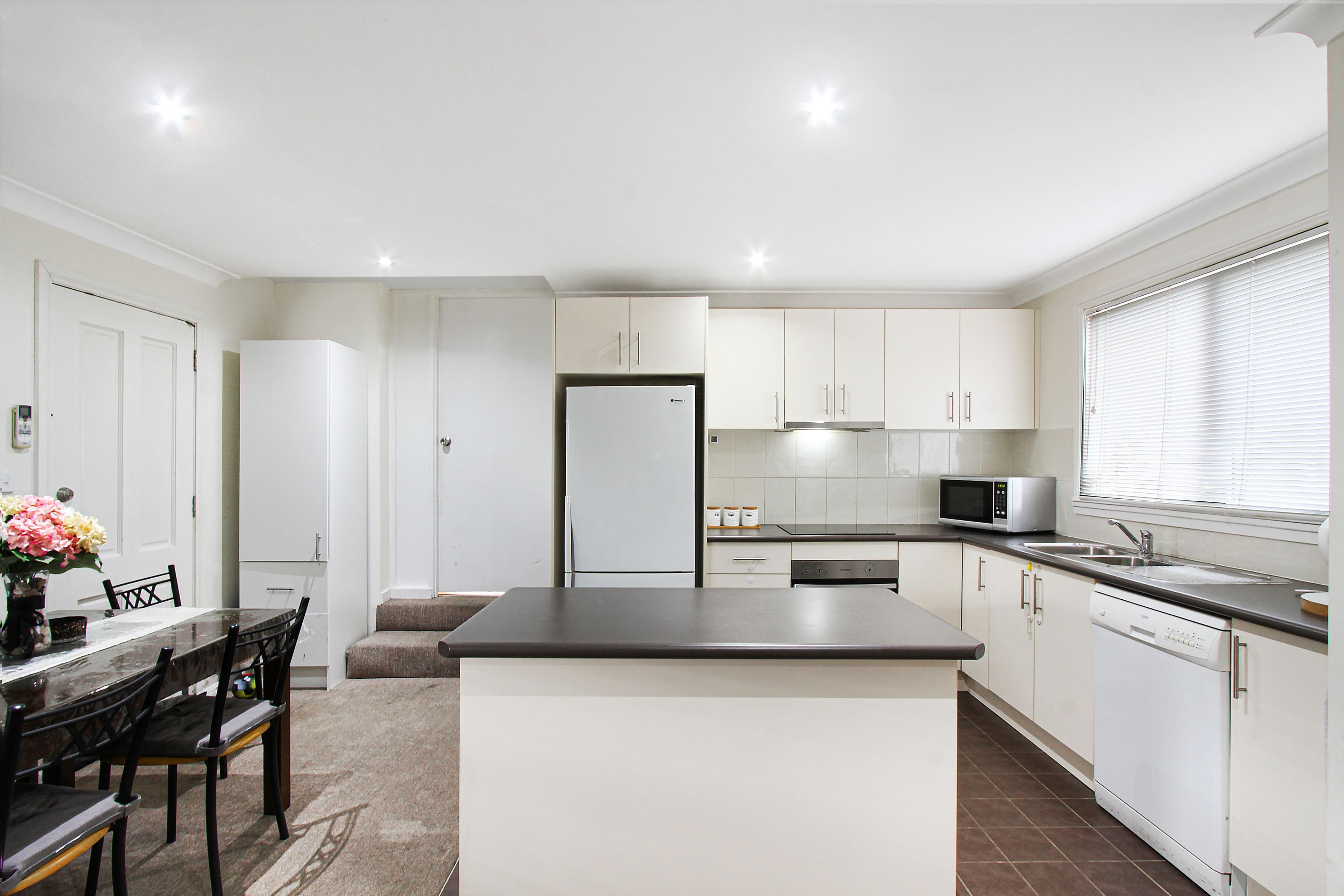 5 Denbern Street, Bossley Park NSW 2176, Bossley Park - Thumbnail 3