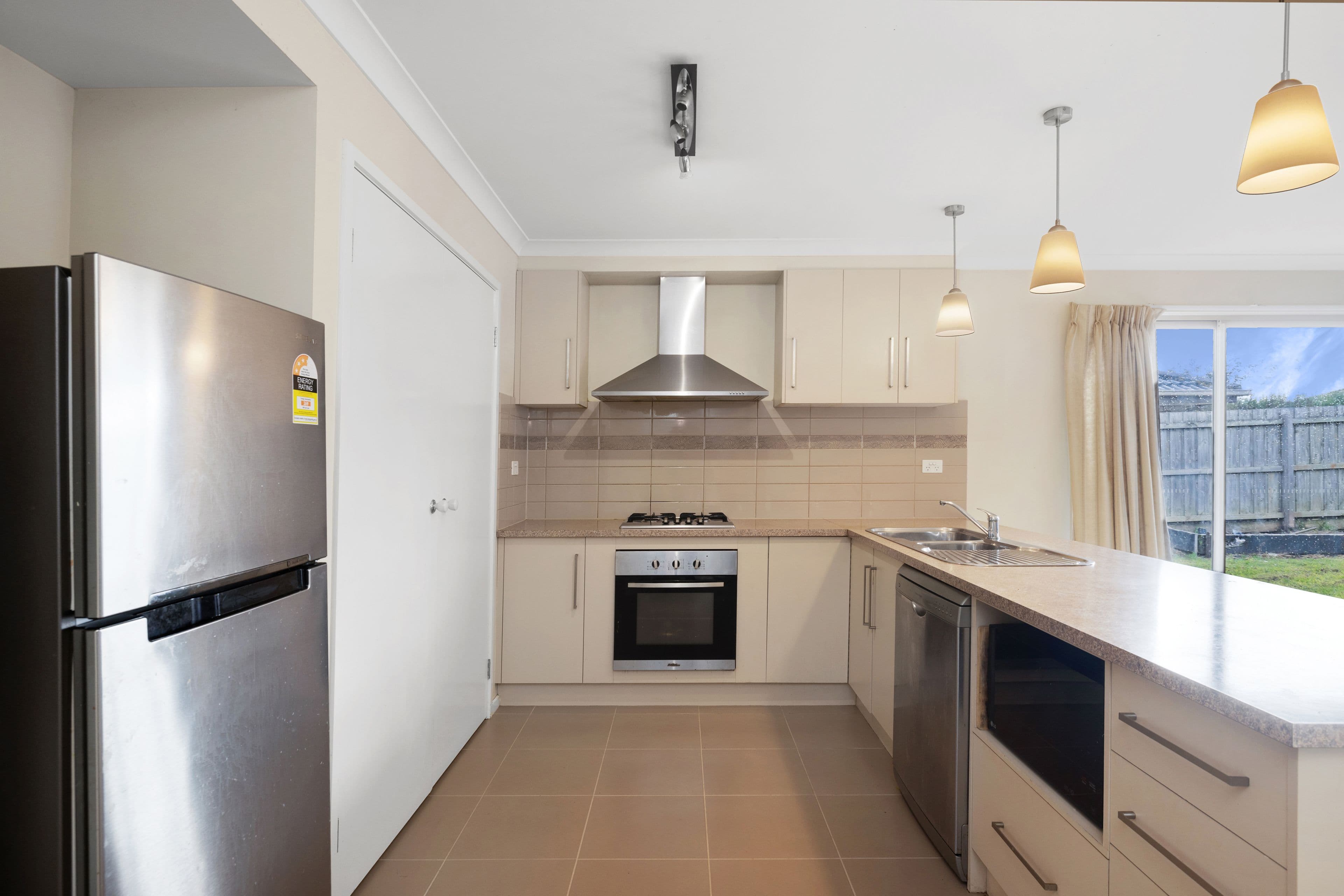 15 Thackeray Drive, Warrnambool VIC 3280, Warrnambool - Thumbnail 7