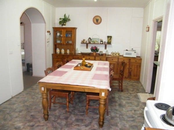 98 Colamba Street, CHINCHILLA QLD 4413, Chinchilla - Thumbnail 3