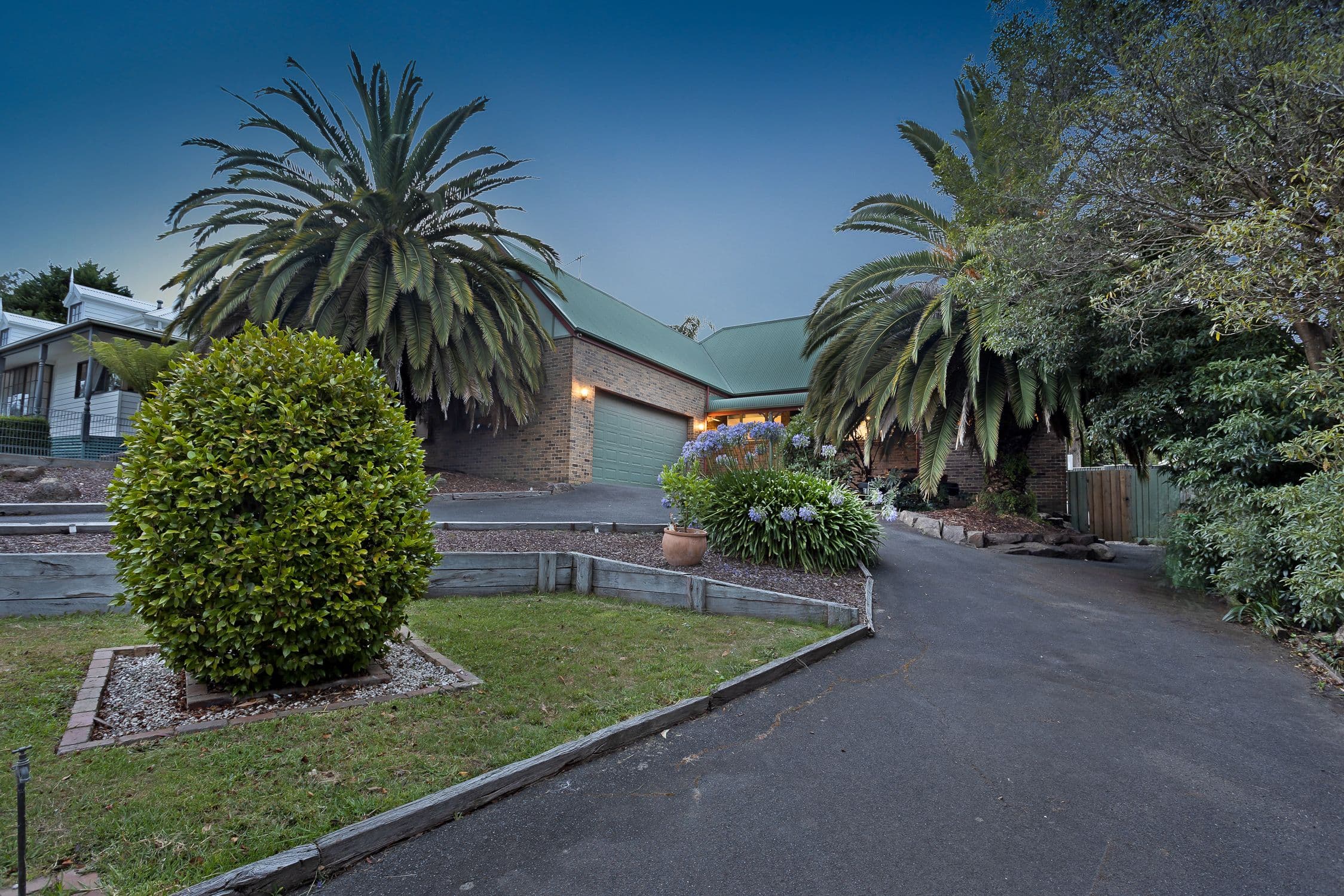 17 Rangeview Road, Mount Evelyn VIC 3796, Mount Evelyn - Thumbnail 2