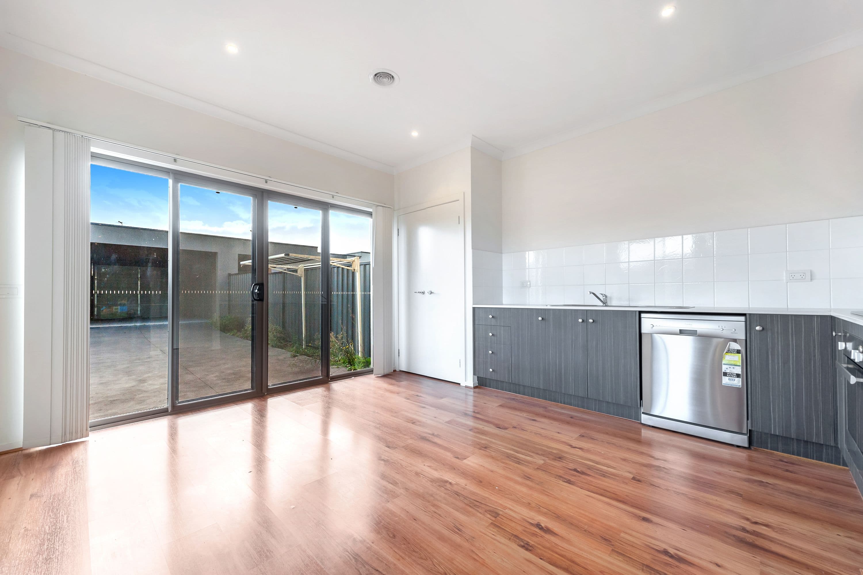 2 Andover Lane, Craigieburn VIC 3064, Craigieburn - Thumbnail 2