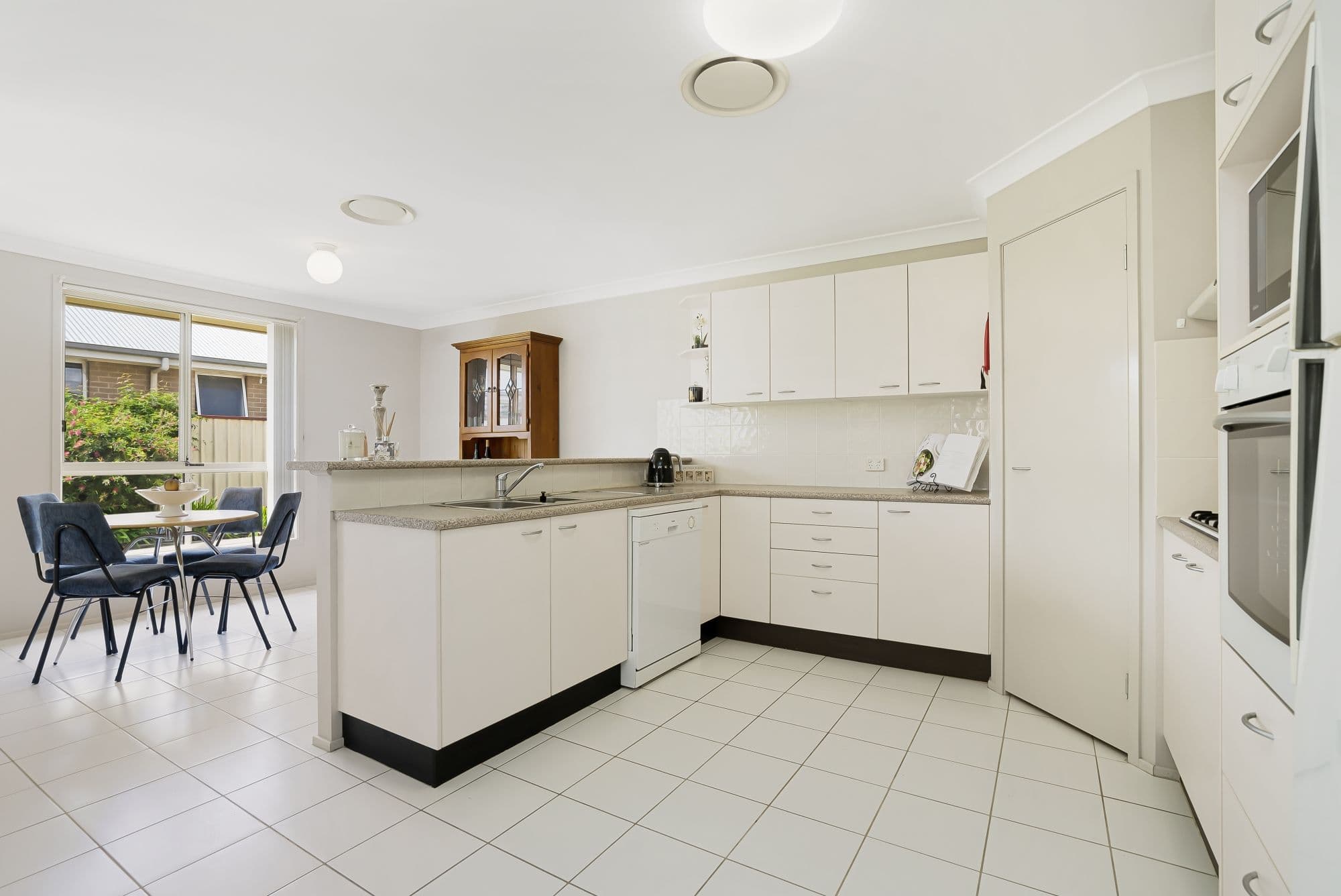 16 Poinciana Place, Jacobs Well QLD 4208, Jacobs Well - Thumbnail 5