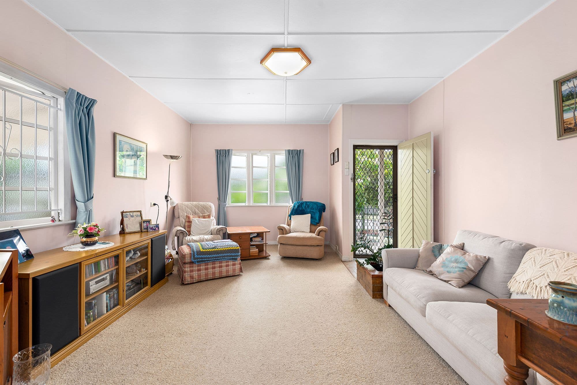 152 Englefield Road, Oxley QLD 4075, Oxley - Thumbnail 2
