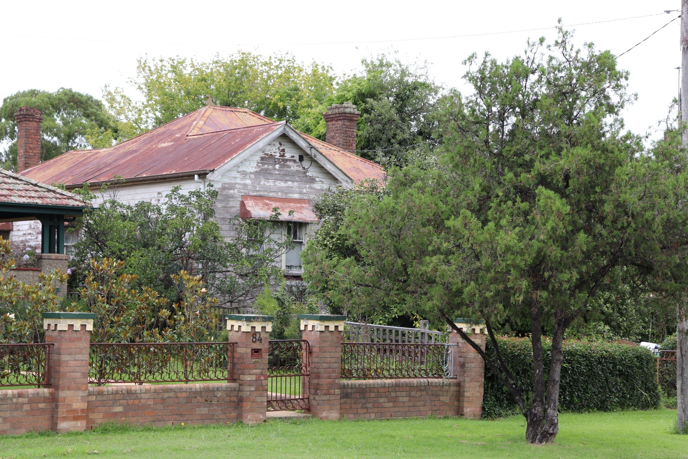 86 Macquarie Street, Glen Innes NSW 2370, Glen Innes - Thumbnail 2