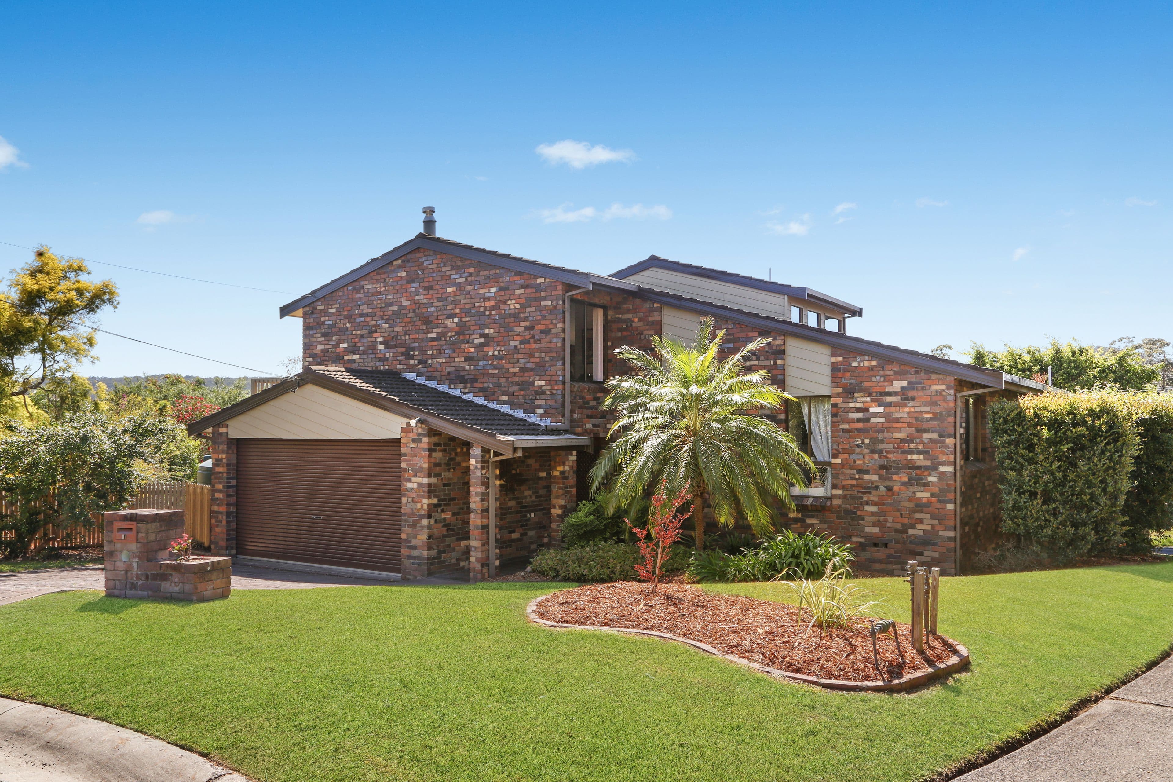 10 Frederick Goddard Close, Saratoga - Image 1