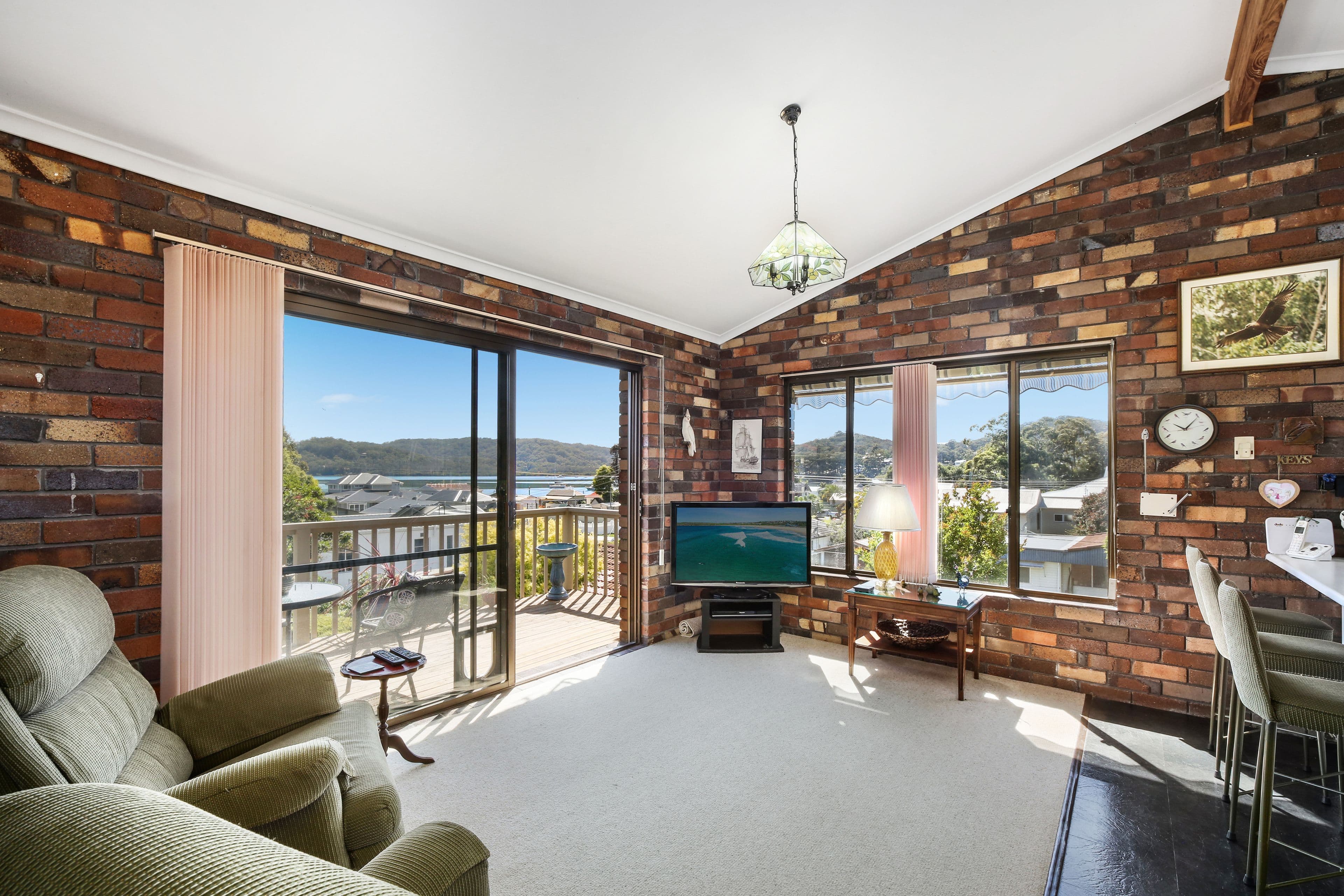 10 Frederick Goddard Close, Saratoga - Thumbnail 3