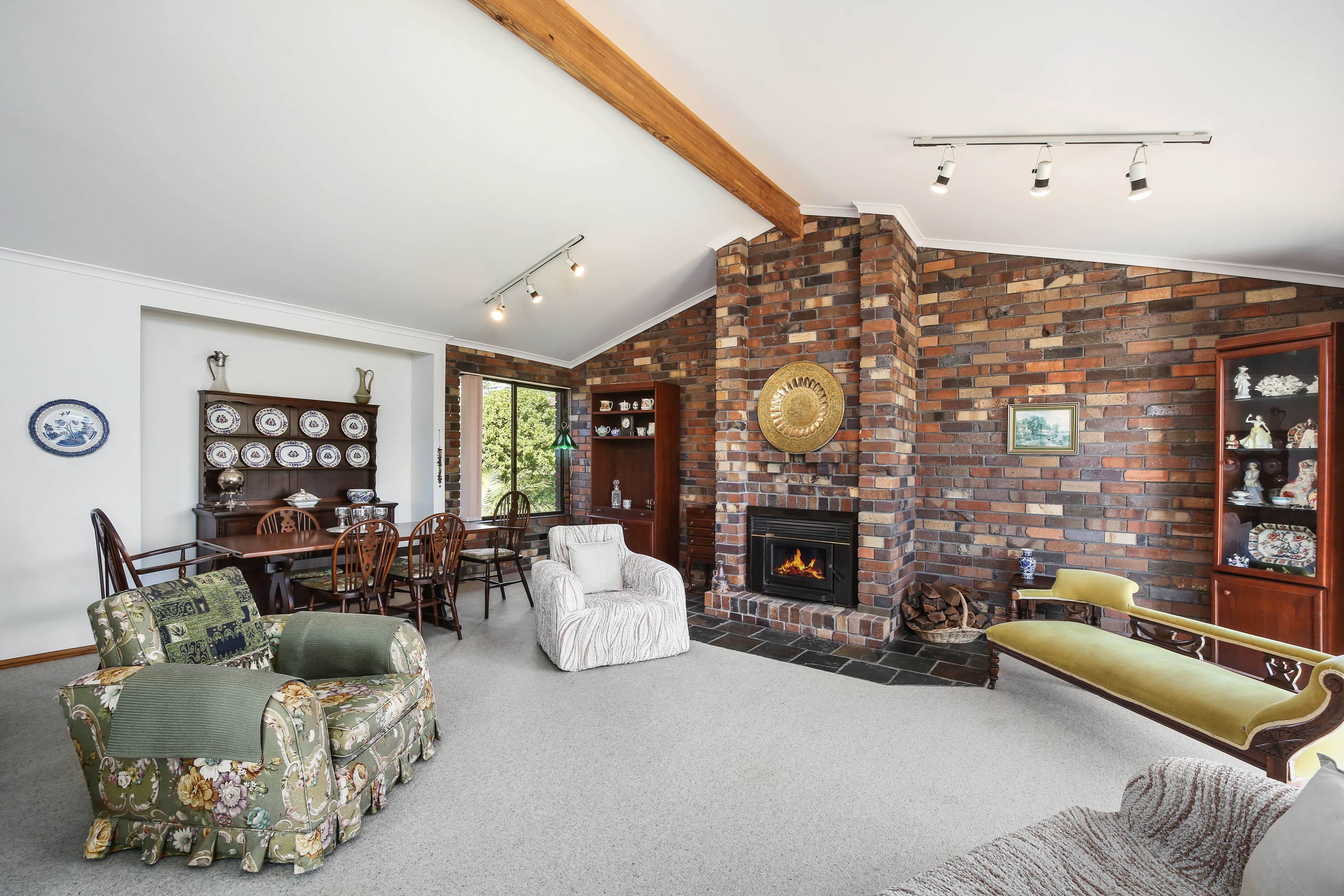 10 Frederick Goddard Close, Saratoga - Thumbnail 4