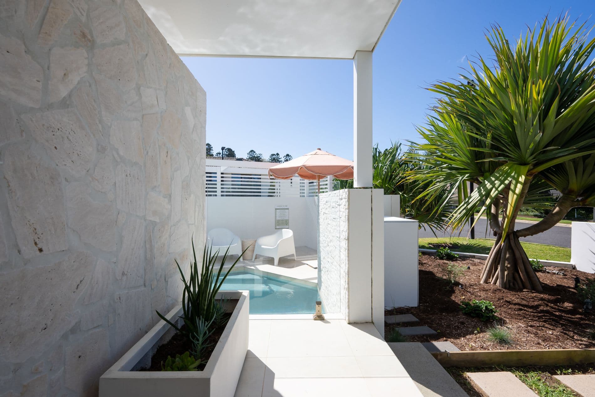 21 Oceanfront Drive, Sapphire Beach NSW 2450, Sapphire Beach - Thumbnail 3