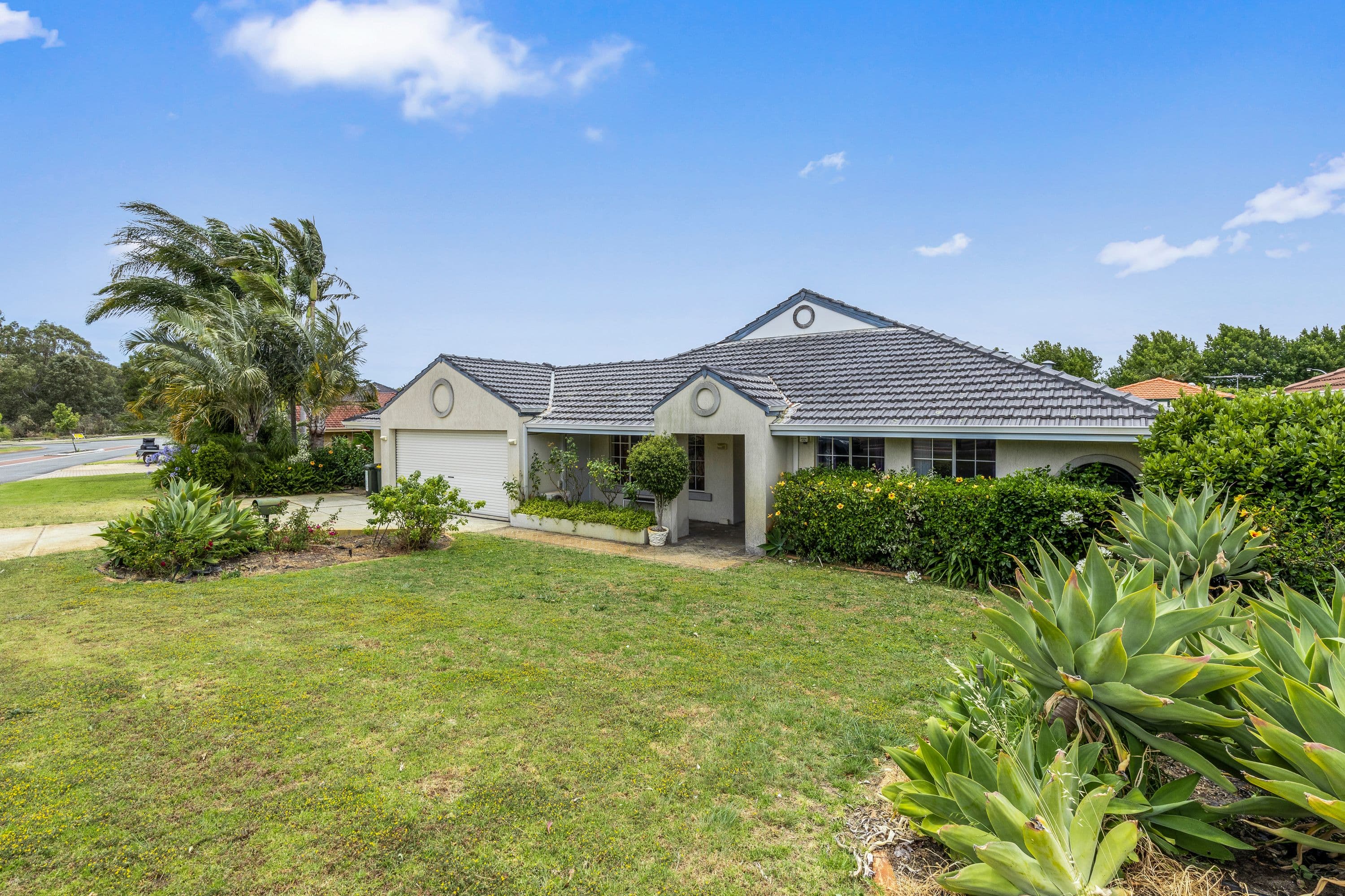 414 Summerlakes Parade, Ballajura WA 6066, Ballajura - Thumbnail 2