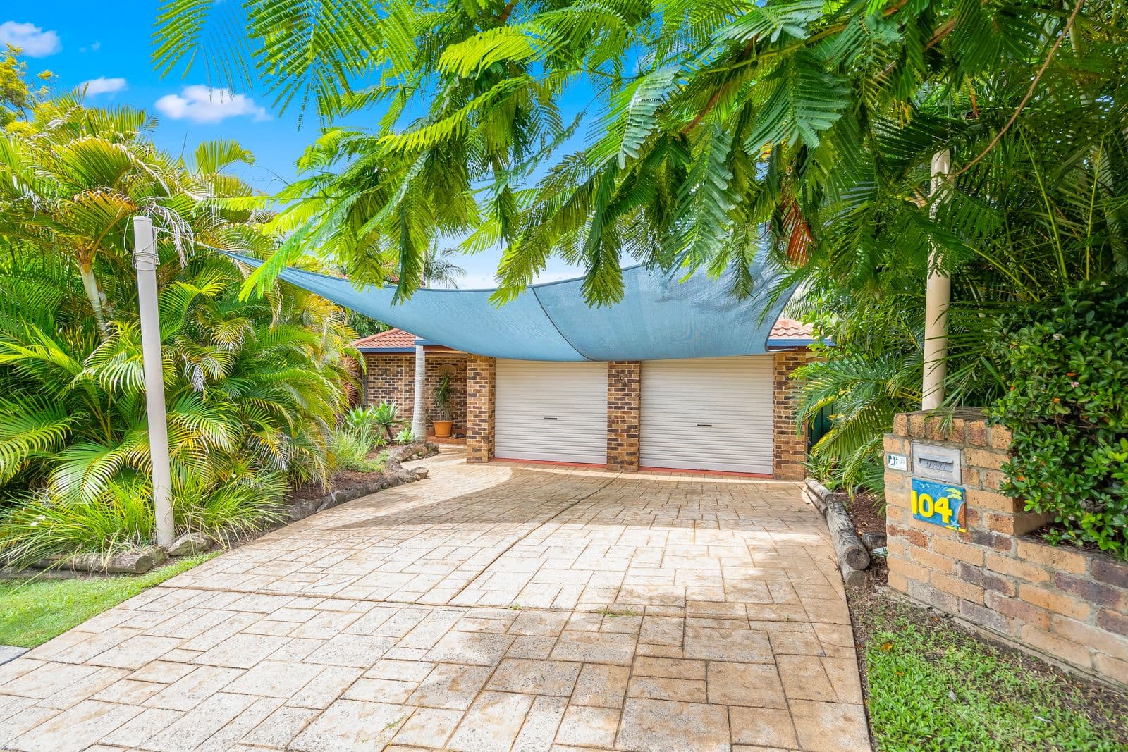 104 Glen Eagles Drive, Robina QLD 4226, Robina - Thumbnail 2