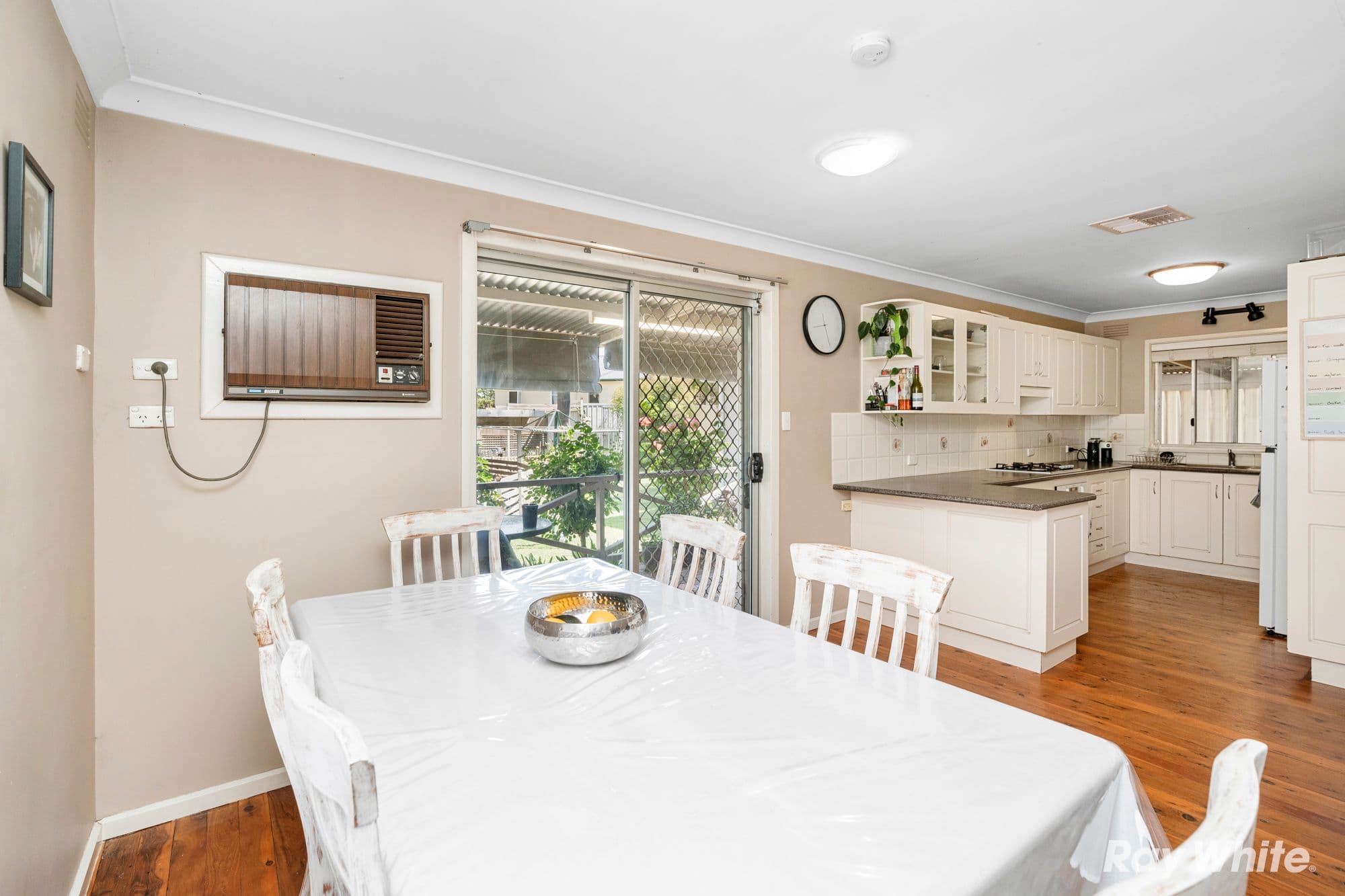 10 Mimosa Drive, Mount Austin NSW 2650, Mount Austin - Thumbnail 4