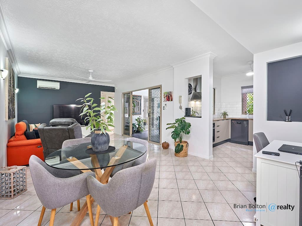 1303/2-10 Greenslopes Street, Cairns North, QLD, 4870, Cairns North - Thumbnail 4