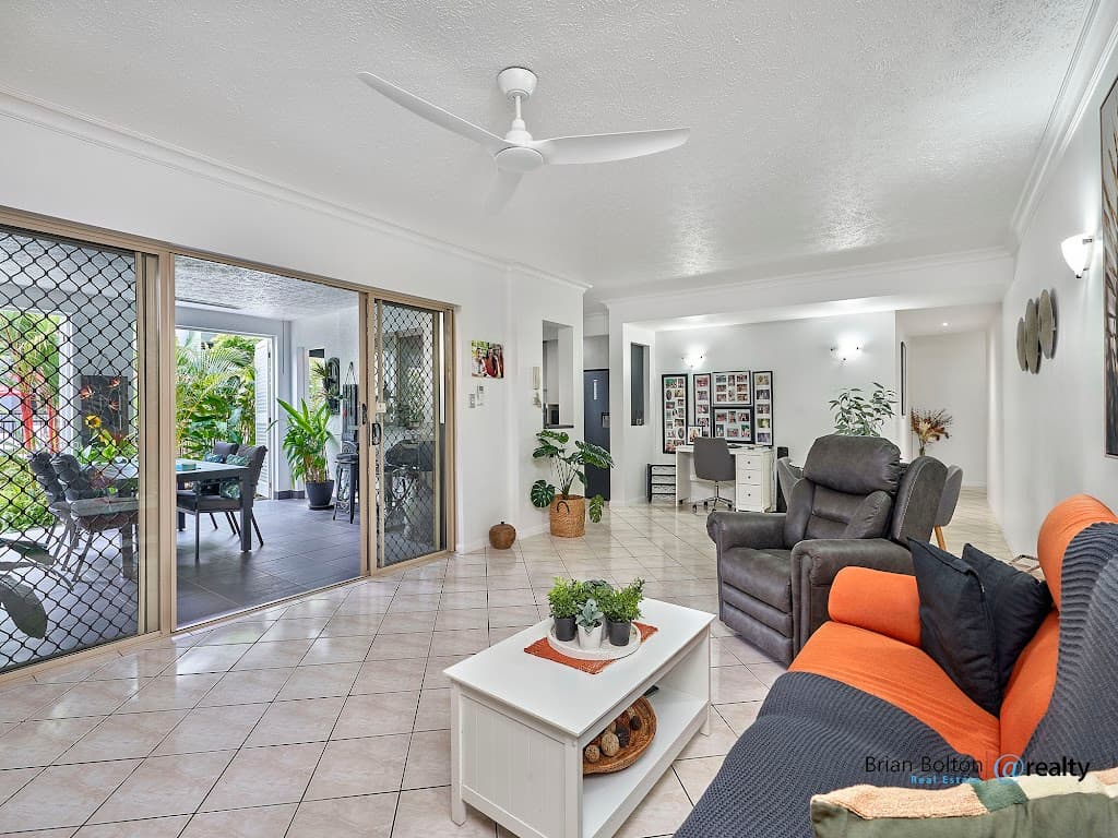 1303/2-10 Greenslopes Street, Cairns North, QLD, 4870, Cairns North - Thumbnail 5