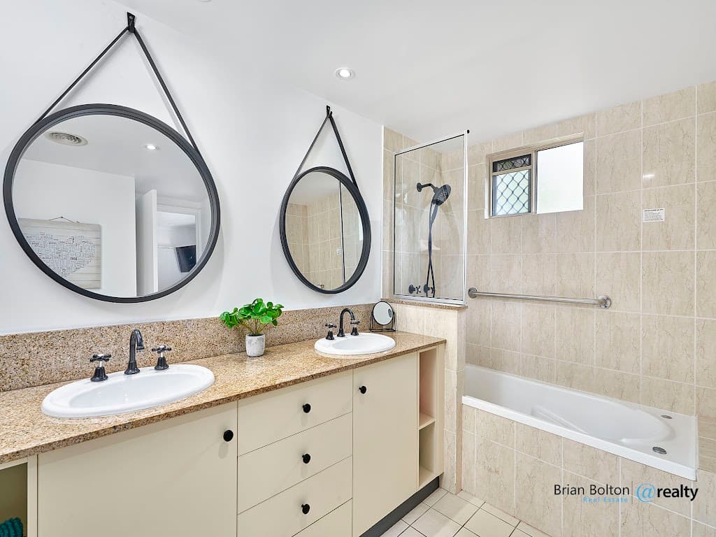 1303/2-10 Greenslopes Street, Cairns North, QLD, 4870, Cairns North - Thumbnail 7