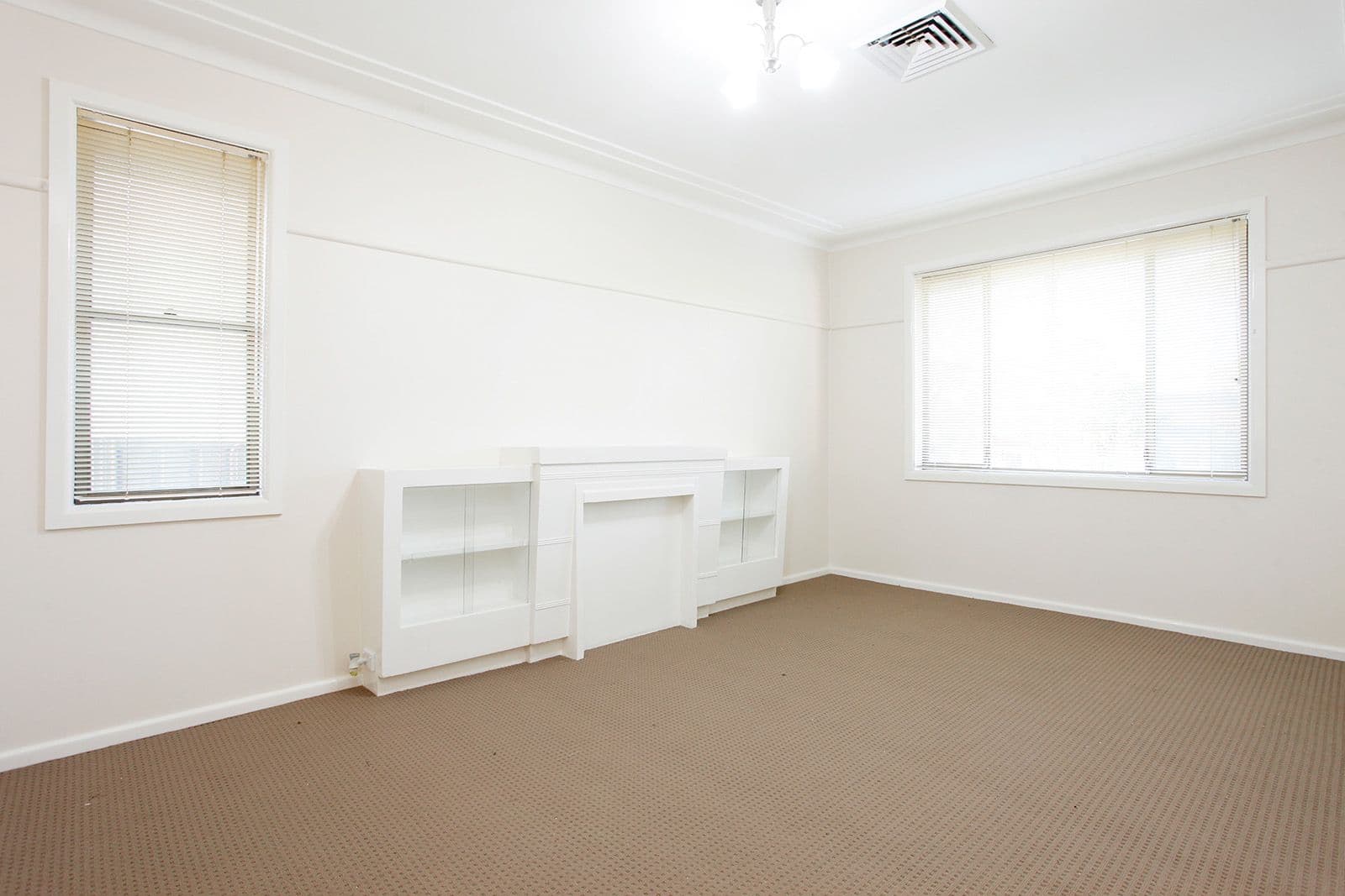 2 Lawson Street, Lalor Park - Thumbnail 2