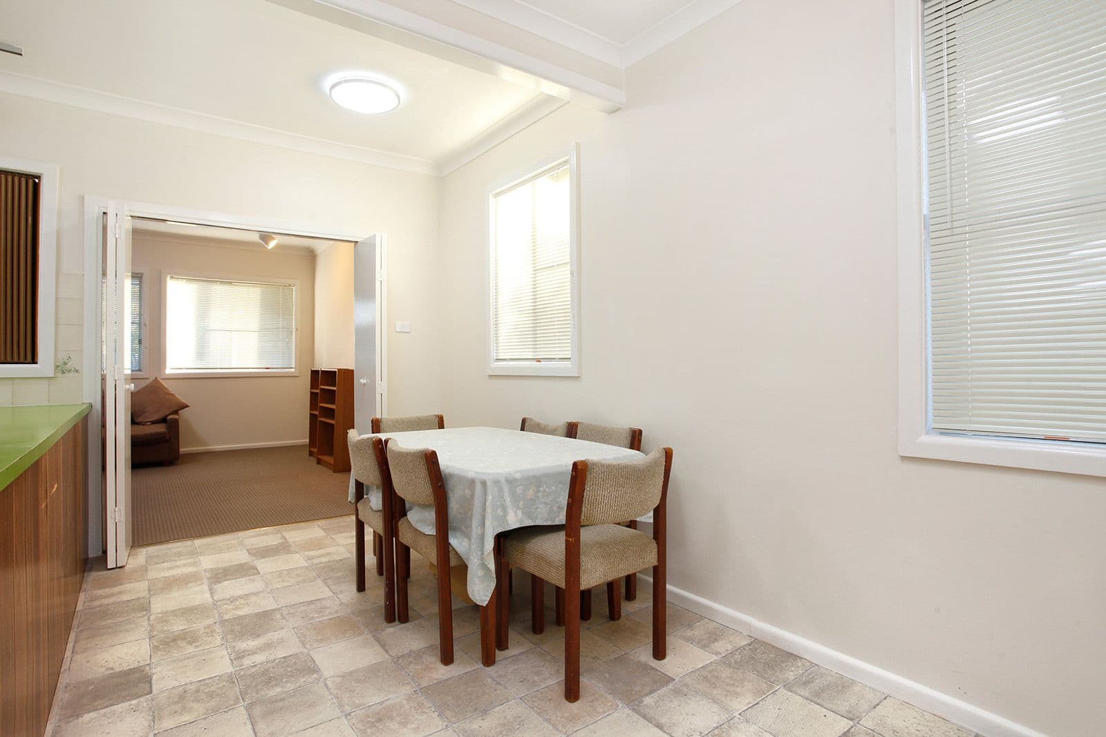 2 Lawson Street, Lalor Park - Thumbnail 3