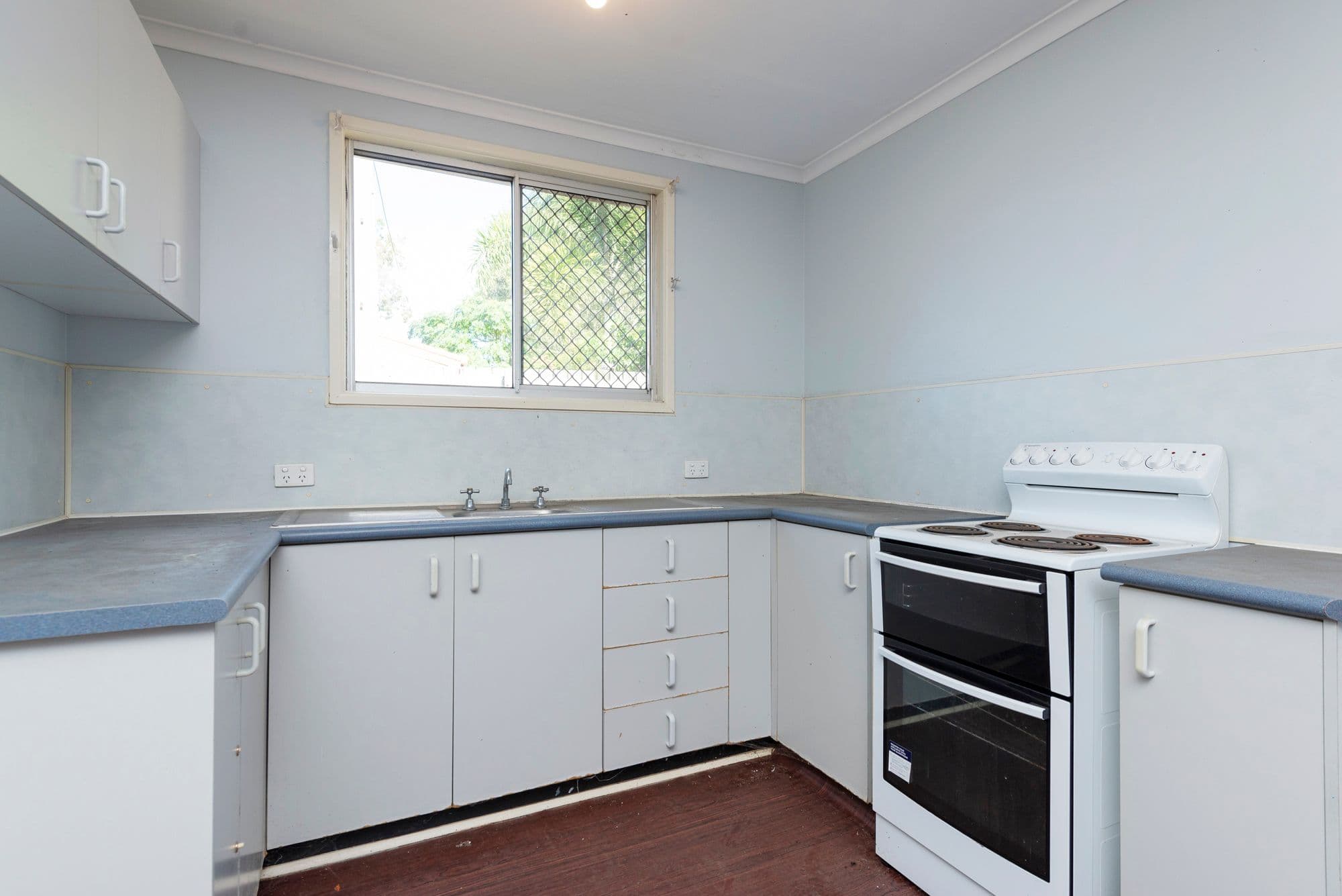 24 Thornside Street, Eagleby QLD 4207, Eagleby - Thumbnail 3