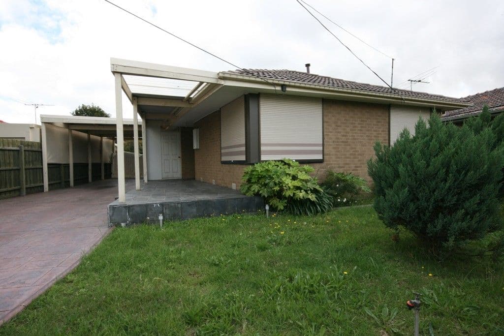 34 Belfort Street, ST ALBANS VIC 3021, St Albans - Image 1