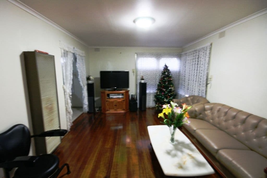 34 Belfort Street, ST ALBANS VIC 3021, St Albans - Thumbnail 2