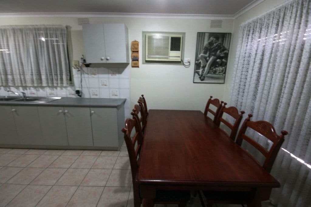 34 Belfort Street, ST ALBANS VIC 3021, St Albans - Thumbnail 3