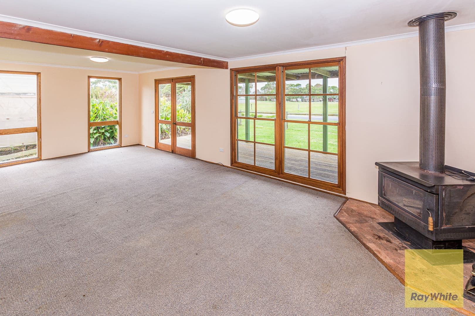 16 Pedersen Street, Welshpool VIC 3966, Welshpool - Thumbnail 4