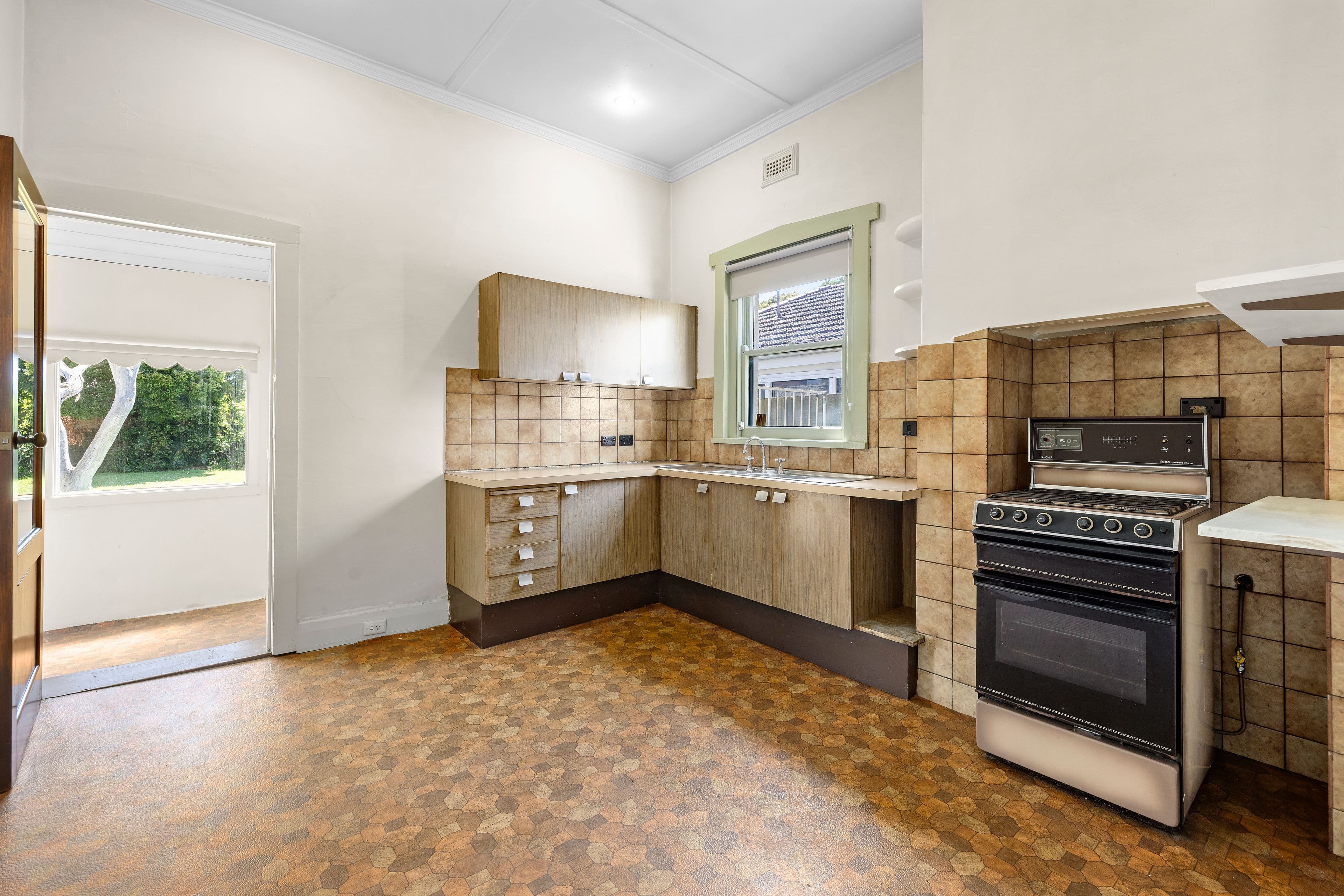 215 Murrumbeena Road, Murrumbeena VIC 3163, Murrumbeena - Thumbnail 5