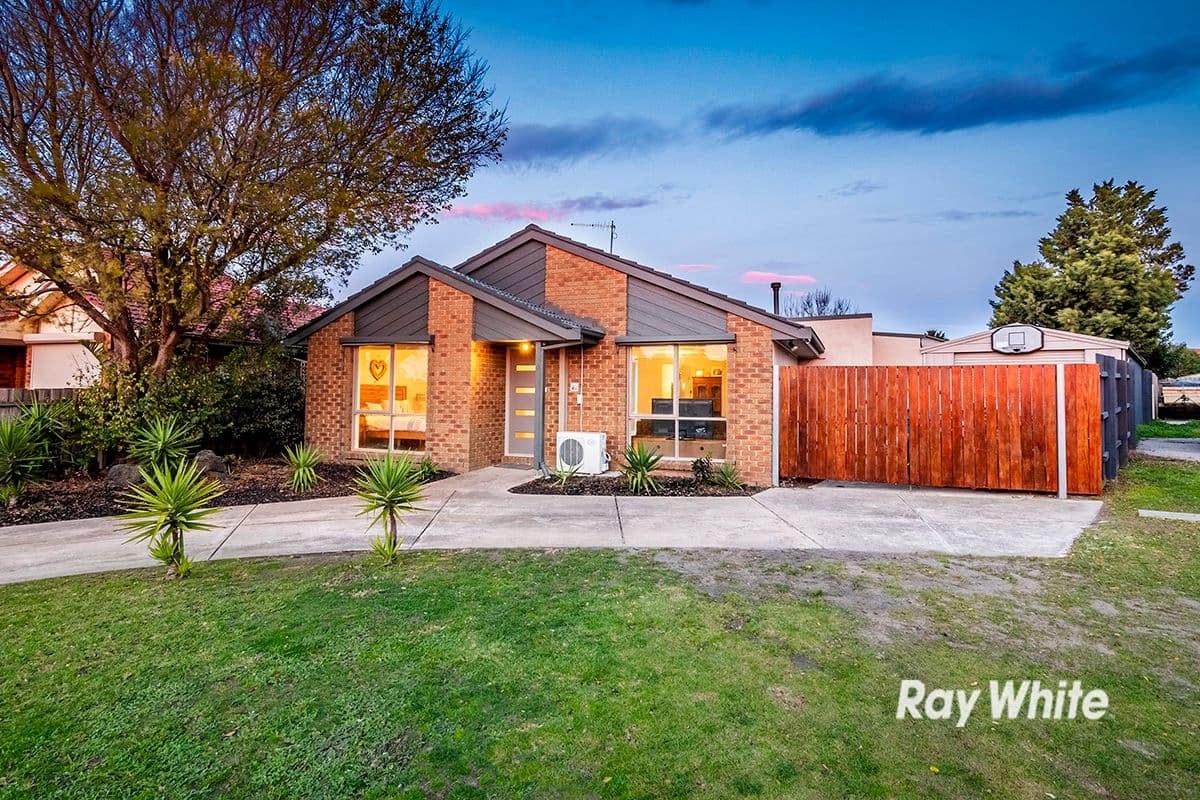 12 Lupin Court, Cranbourne North VIC 3977, Cranbourne North - Image 1