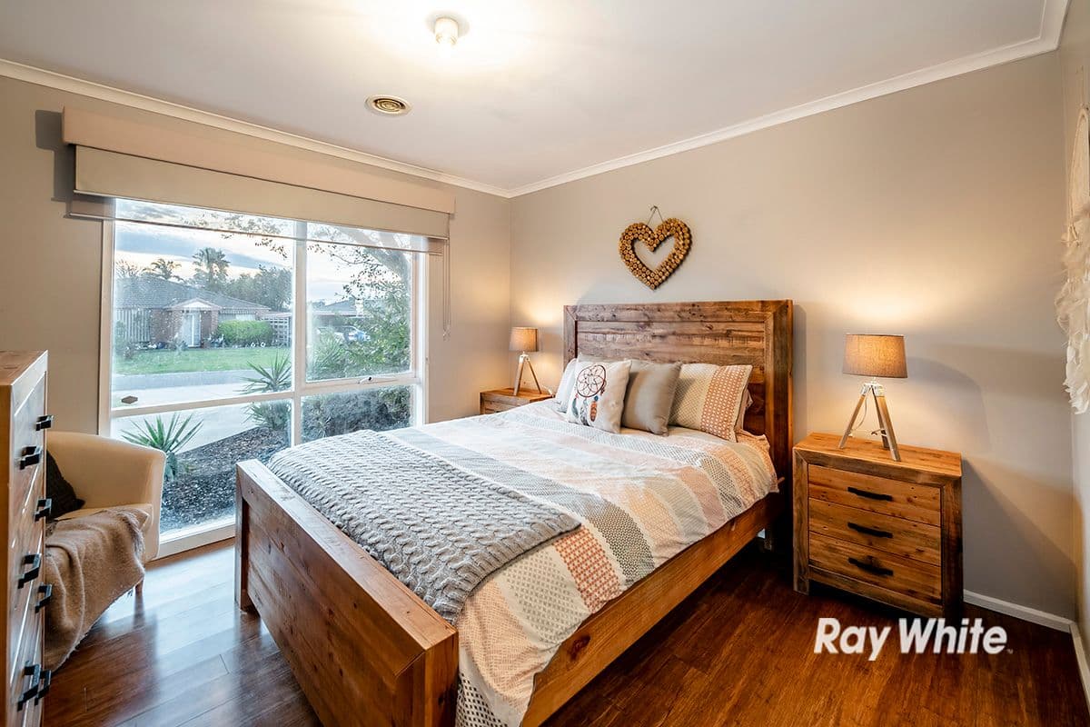 12 Lupin Court, Cranbourne North VIC 3977, Cranbourne North - Thumbnail 4