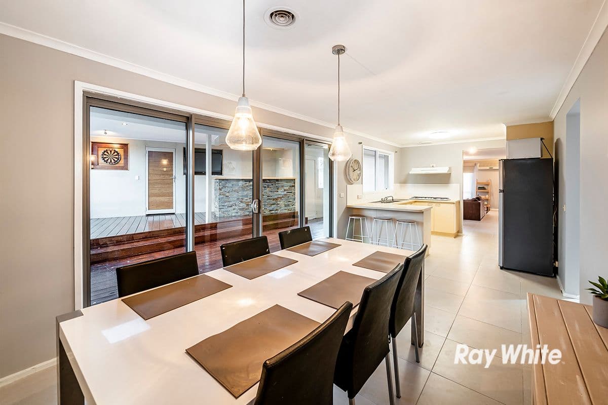 12 Lupin Court, Cranbourne North VIC 3977, Cranbourne North - Thumbnail 6