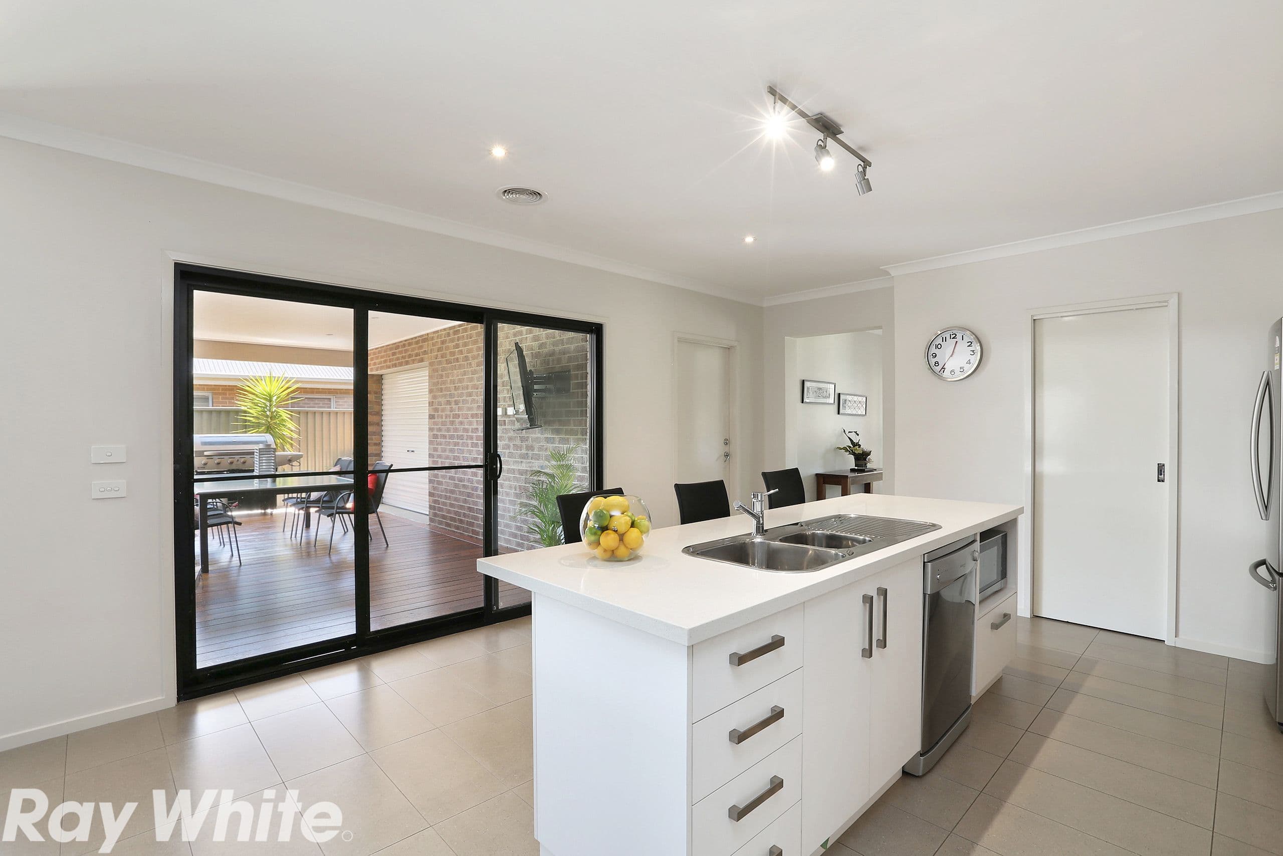 11 Springwater Drive, Lara VIC 3212, Lara - Thumbnail 3