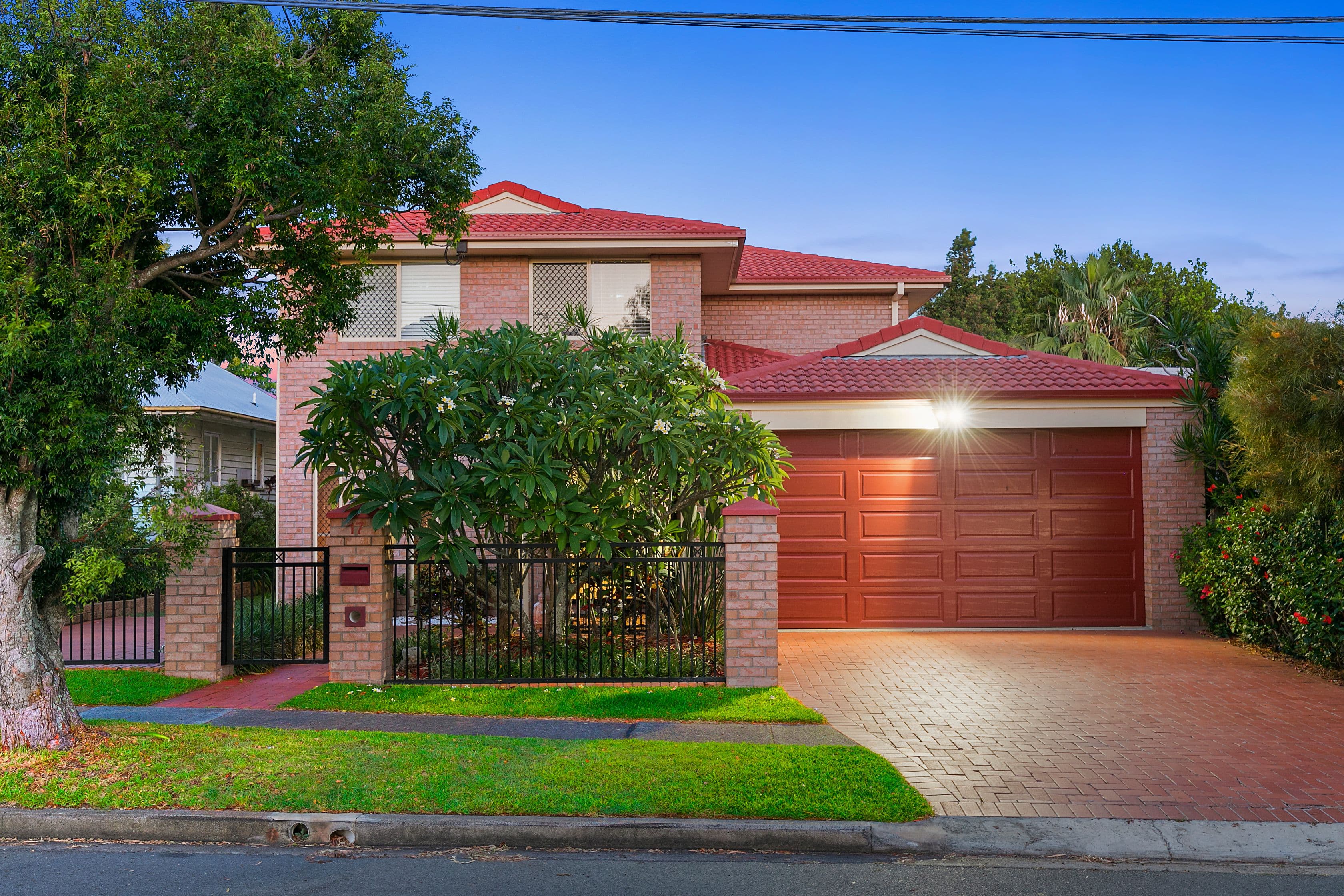 17 Allen Street, Wynnum QLD 4178, Wynnum - Thumbnail 2