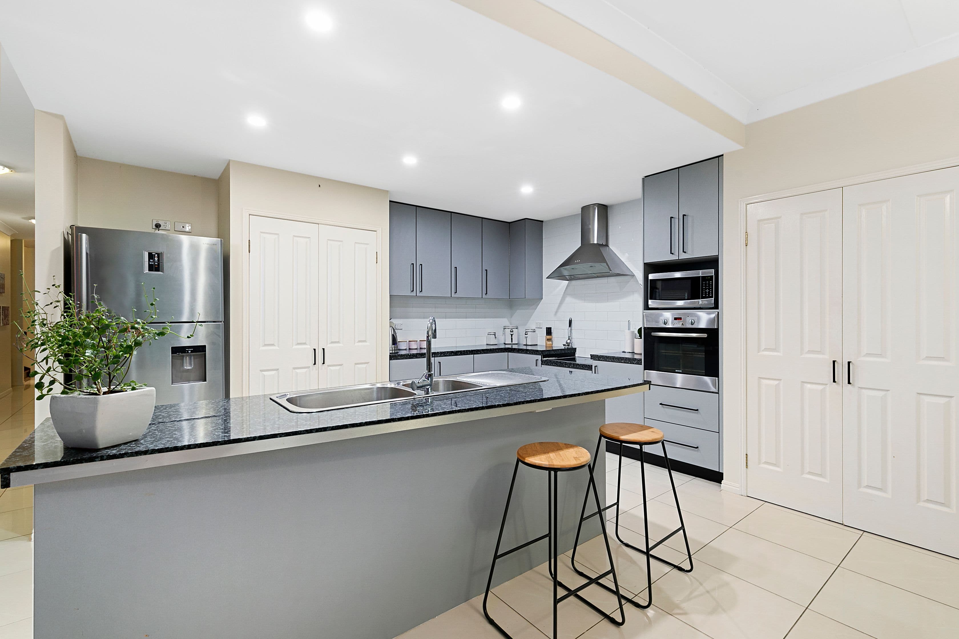 17 Allen Street, Wynnum QLD 4178, Wynnum - Thumbnail 6