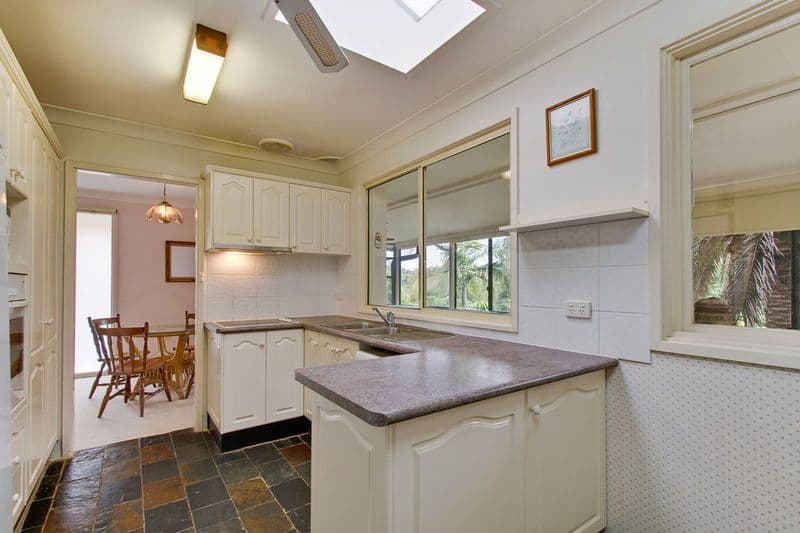 10 Rutland Avenue, BAULKHAM HILLS NSW 2153, Baulkham Hills - Thumbnail 2