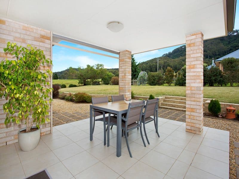 22 St Andrews Way, Coolangatta - Thumbnail 2