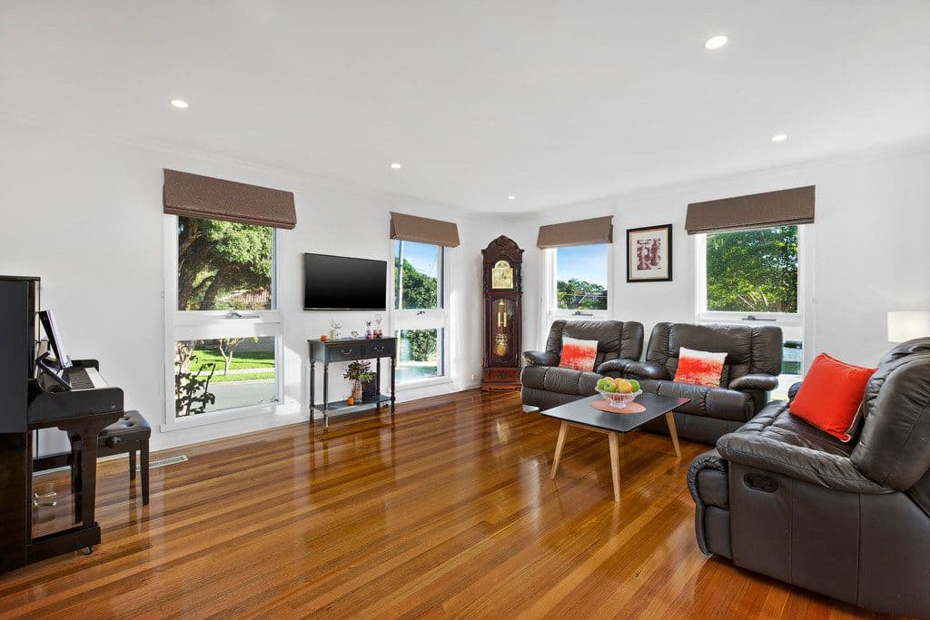 16 Rowan Street, Doncaster East VIC 3109, Doncaster East - Thumbnail 2