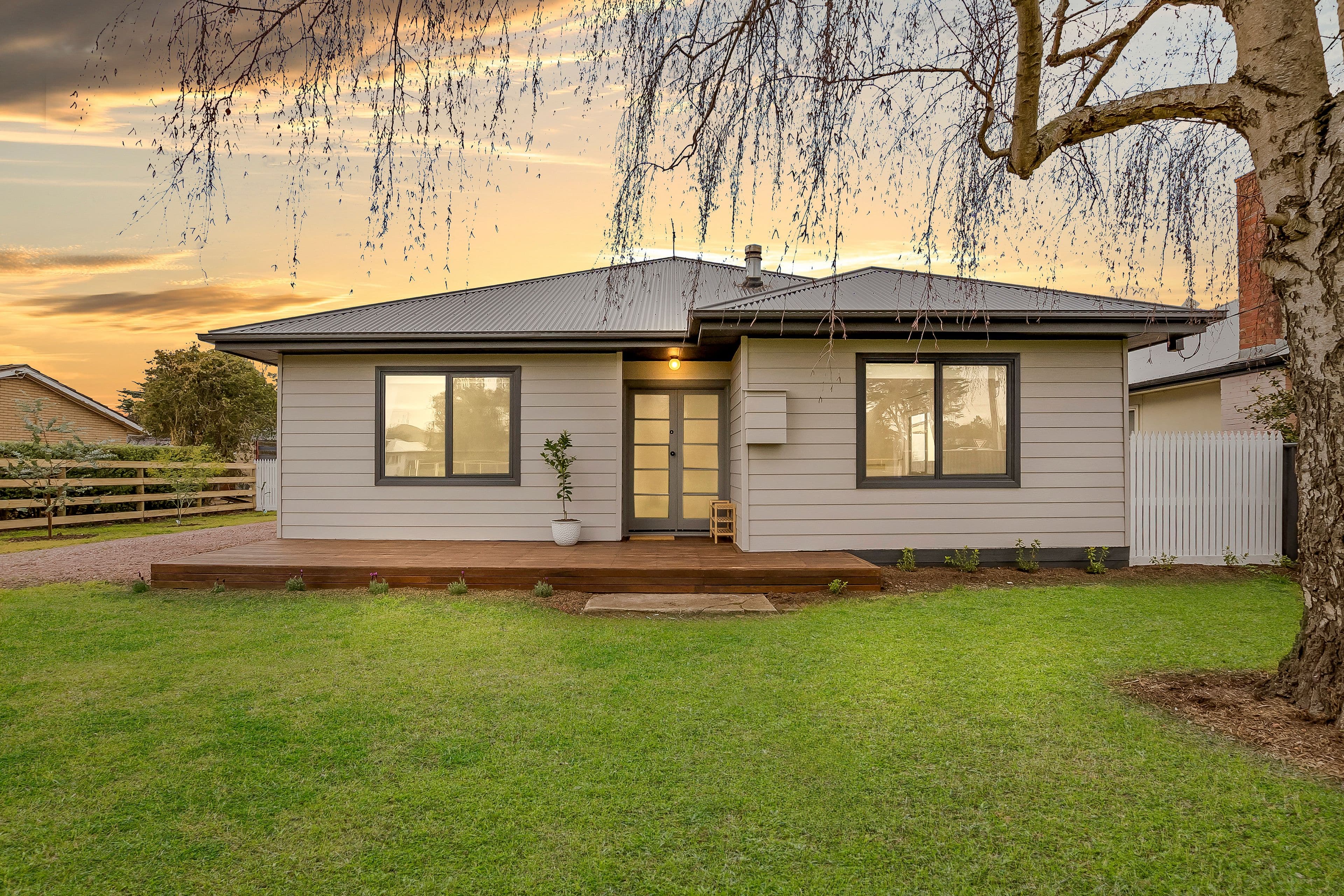 83 Darlington Road, Mortlake VIC 3272, Mortlake - Image 1