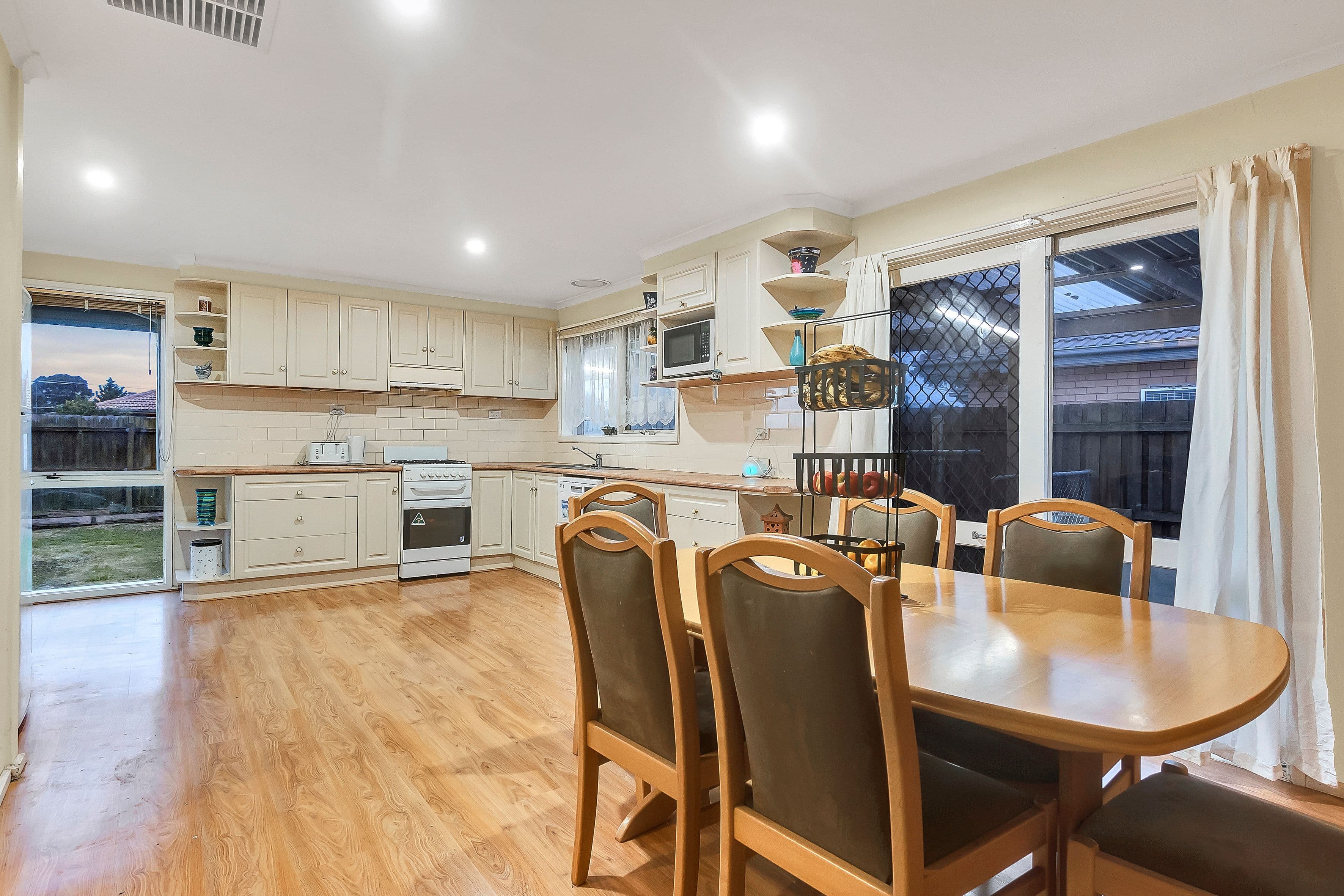 13 Topaz Avenue, Wyndham Vale VIC 3024, Wyndham Vale - Thumbnail 5