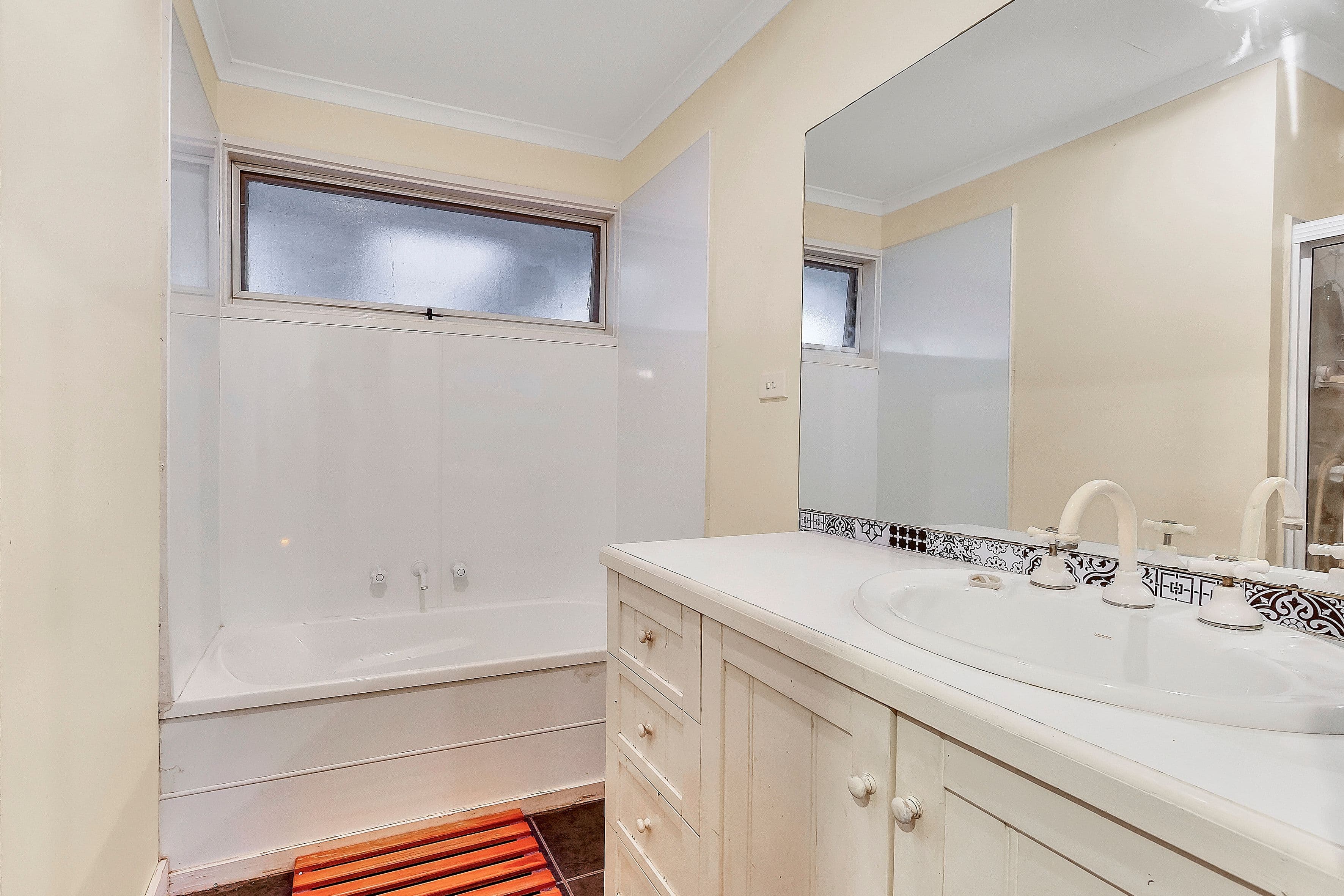 13 Topaz Avenue, Wyndham Vale VIC 3024, Wyndham Vale - Thumbnail 8