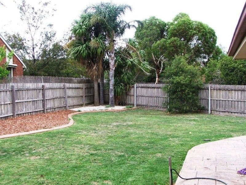 5 Margarita Close, BERWICK VIC 3806, Berwick - Thumbnail 2