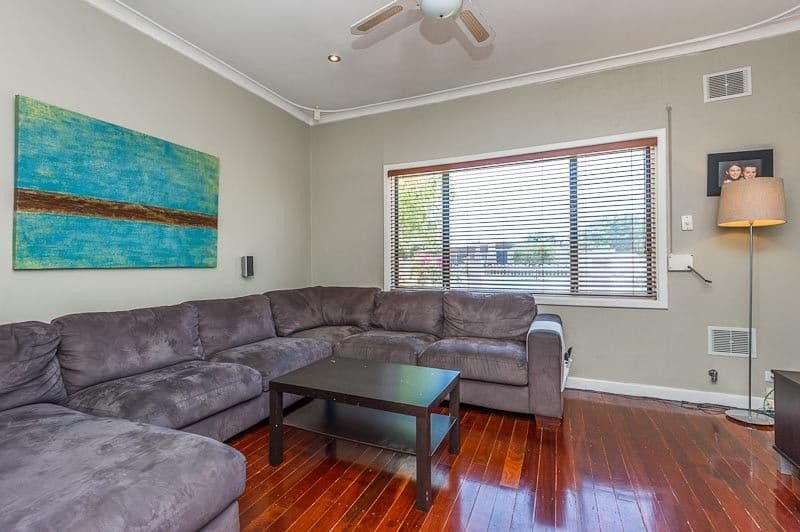 258 Fisher Street, CLOVERDALE WA 6105, Cloverdale - Thumbnail 3