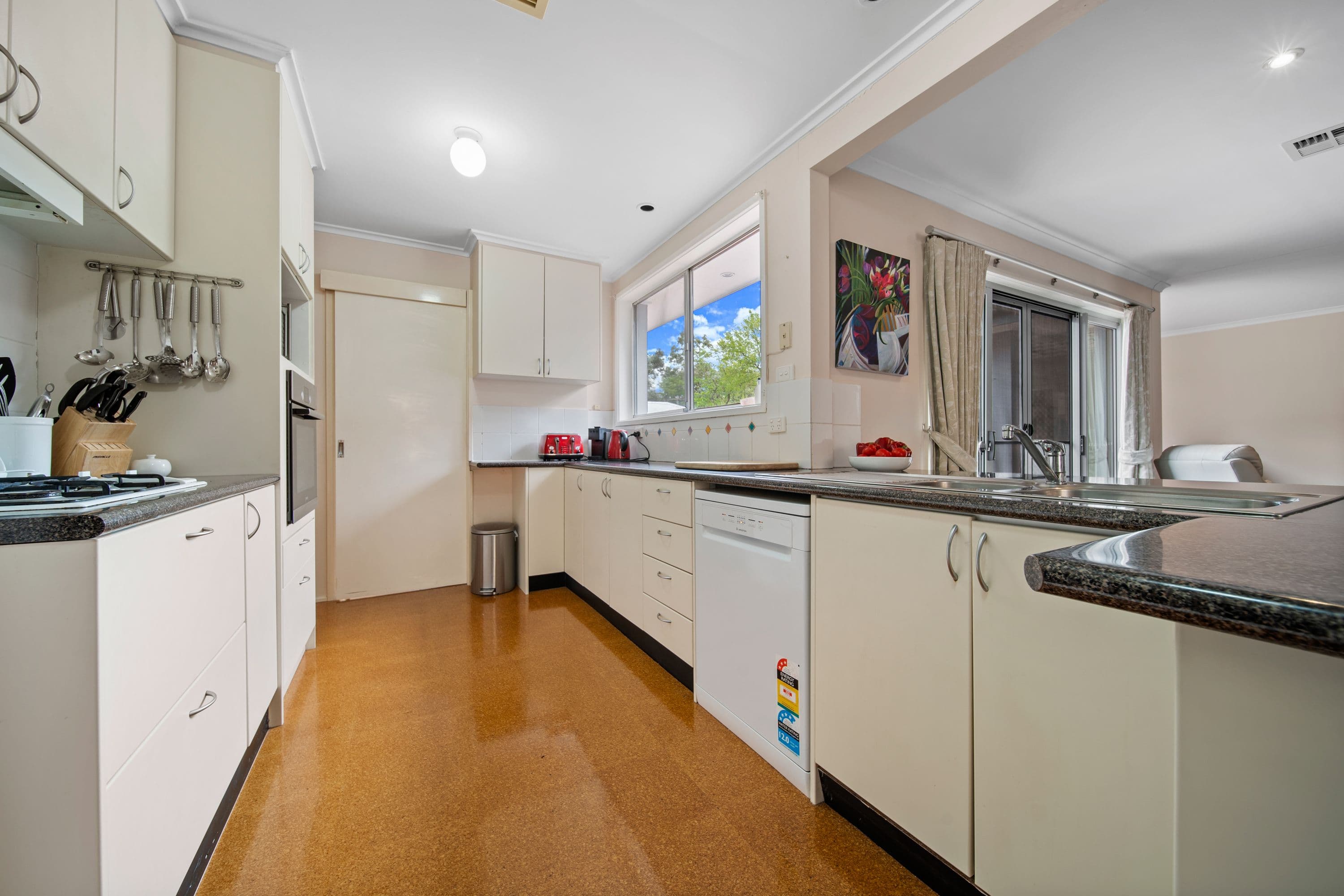 27 Debenham Street, Mawson ACT 2607, Mawson - Thumbnail 8
