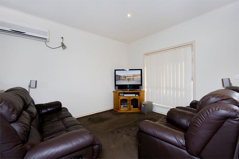 4 Jordyn Street, TARNEIT VIC 3029, Tarneit - Thumbnail 3